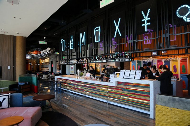 Ningbo--Moxy Ningbo Old Bund Lobby (9).JPG