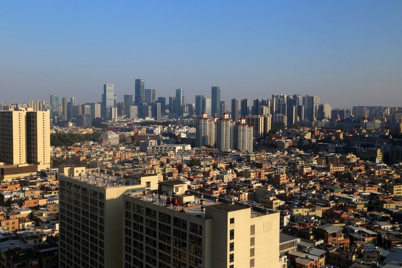 Guangzhou--Holiday Inn Express Fanyu Dashi Room View (1).JPG