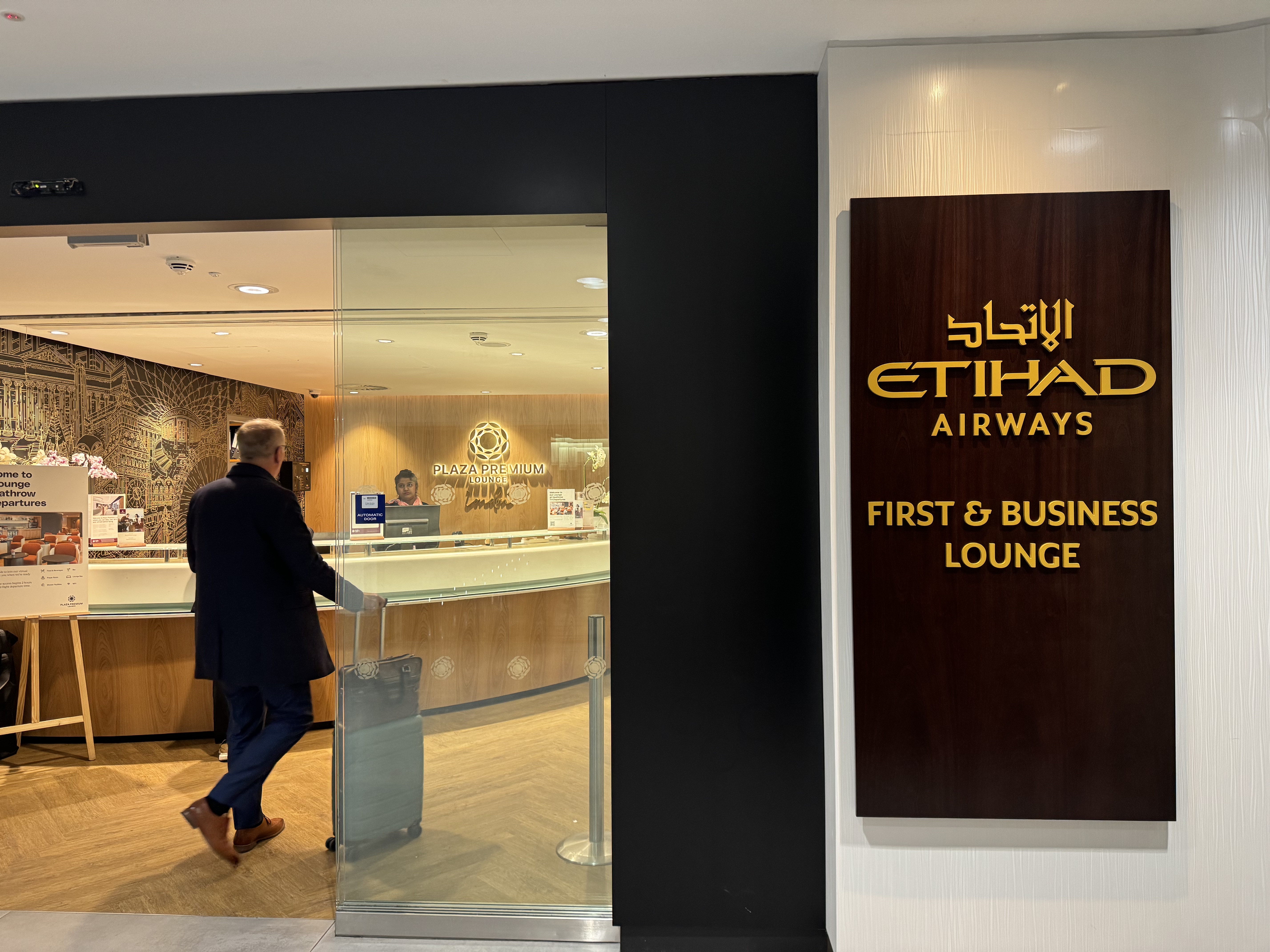 Ӣ׶ϣ˼޻ϢңPLAZA PREMIUM LOUNGE LONDON HEATHROW