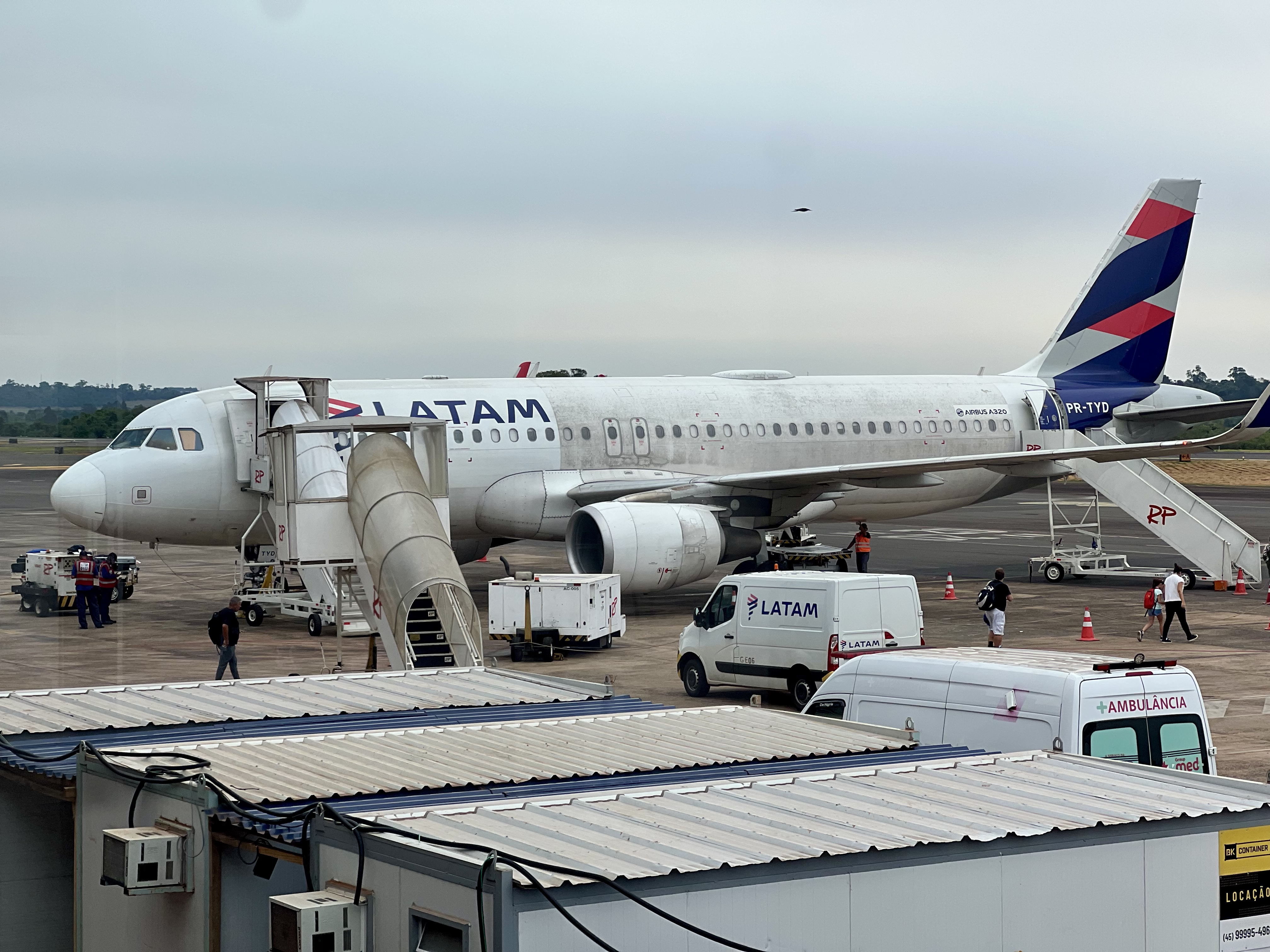 ȥٲ | LATAM LA3202ʥGRU-IGUA321ò