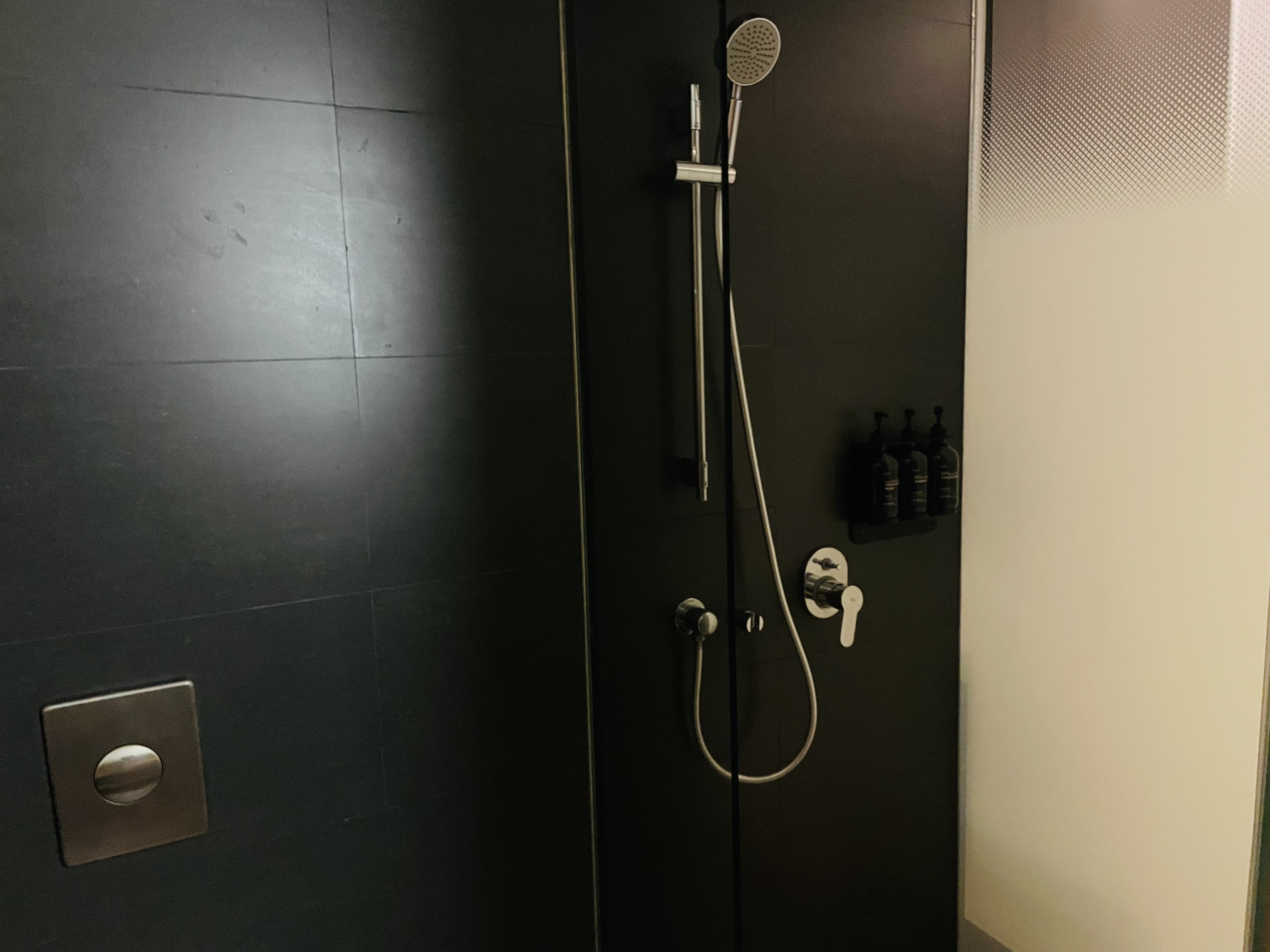 Volve Hotel Bangkok ̽ò ȣʷ˹¾Ƶ