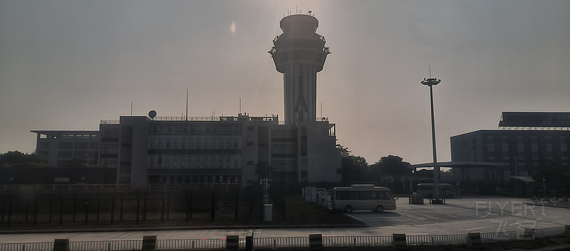 213843IQEAncmzLXIQ3dhb.jpg