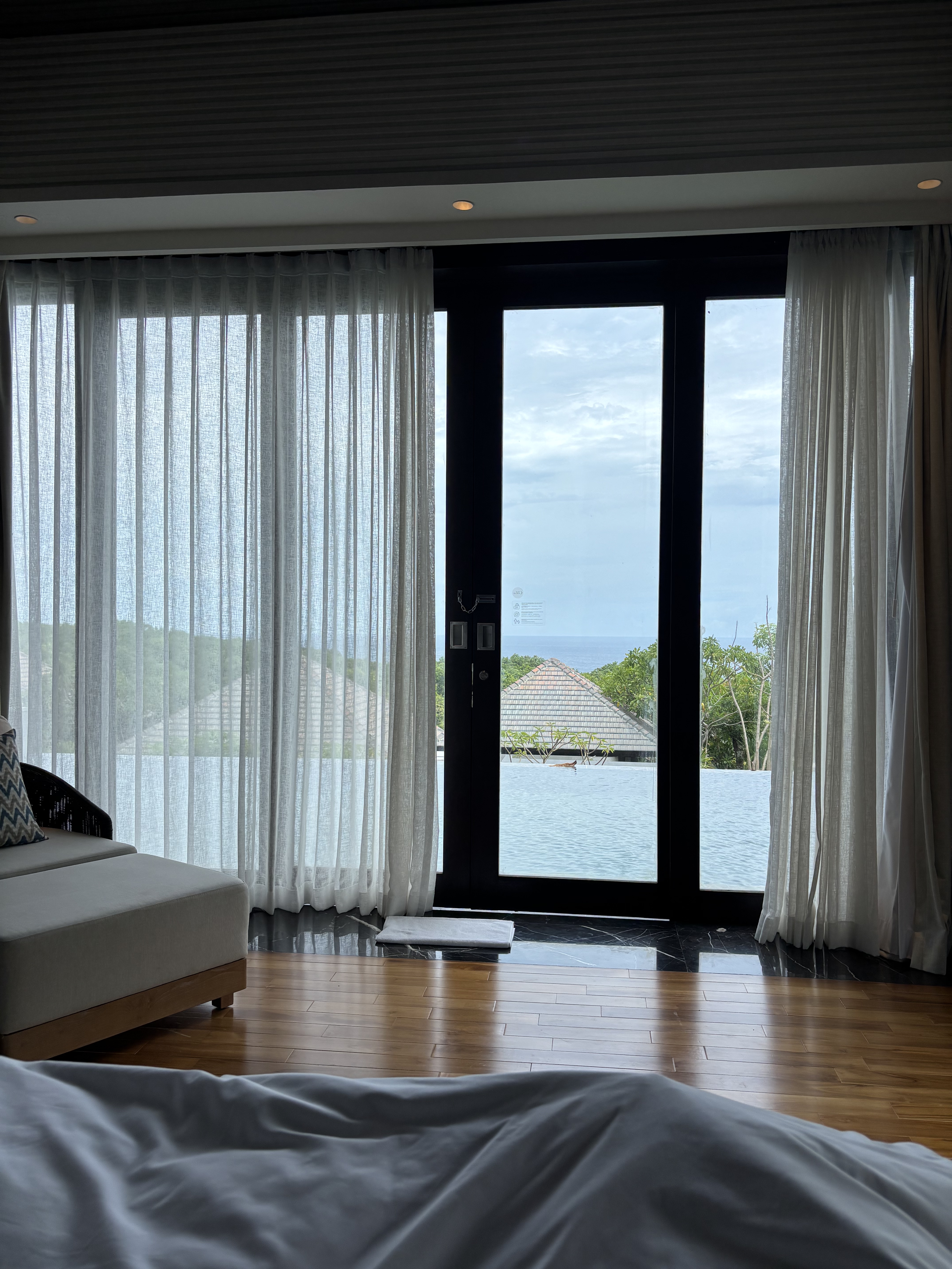 嵺һ˽ܶȼ | Umana Bali LXR
