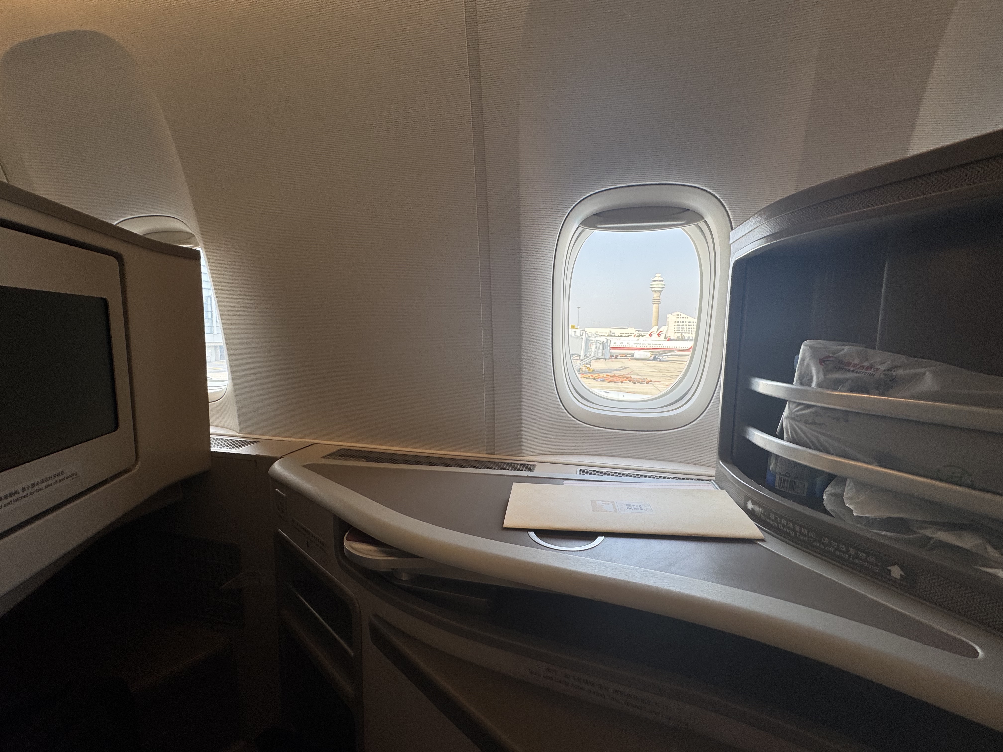 MU583  PVG- LAX Ϻֶ-ɼ գ2025׷