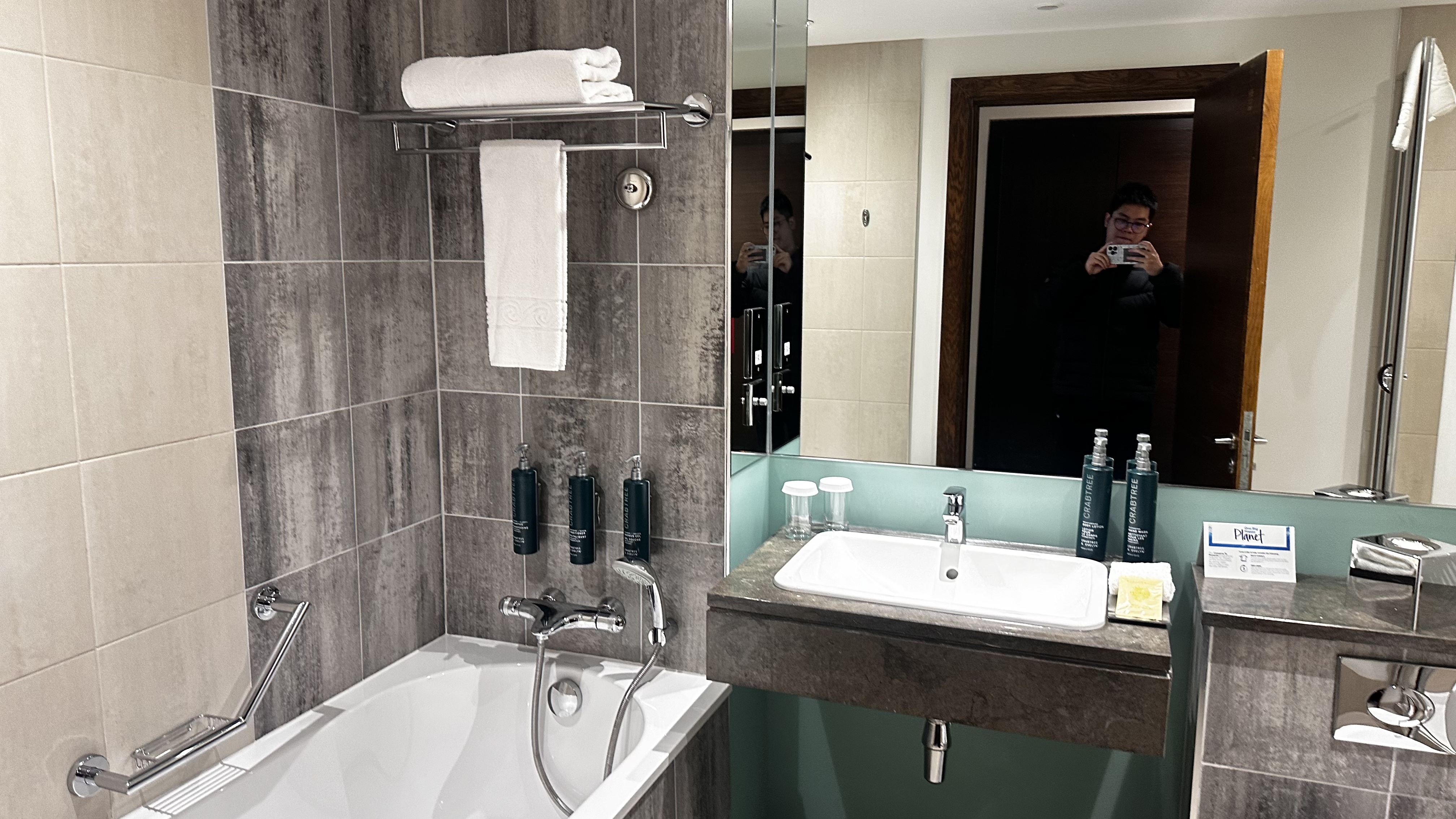 ϣ׶ؼͷ Hilton London canary wharf