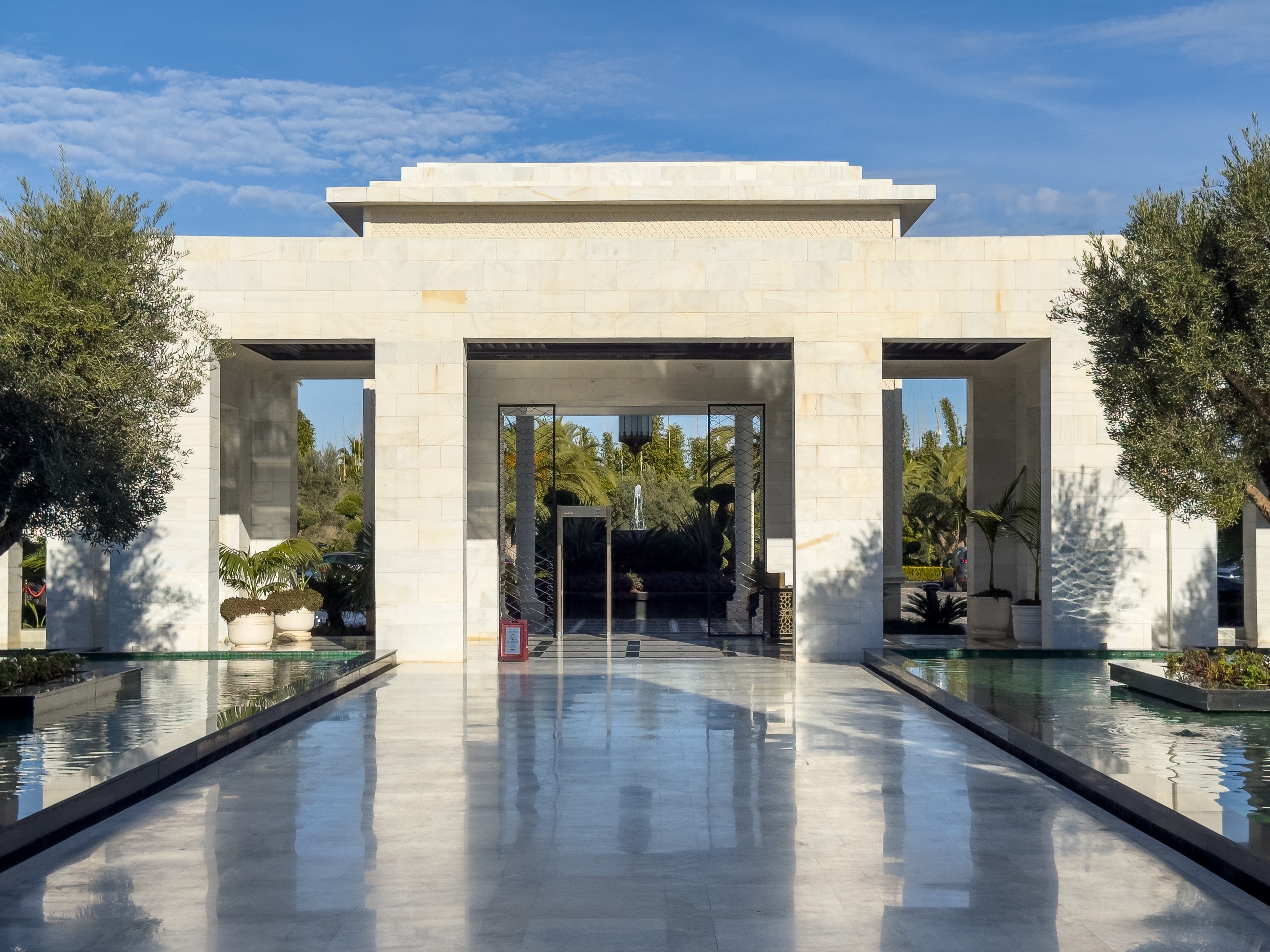 ׷Ħ˼, ˹ķ The Ritz-Carlton Rabat, Dar Es Salam
