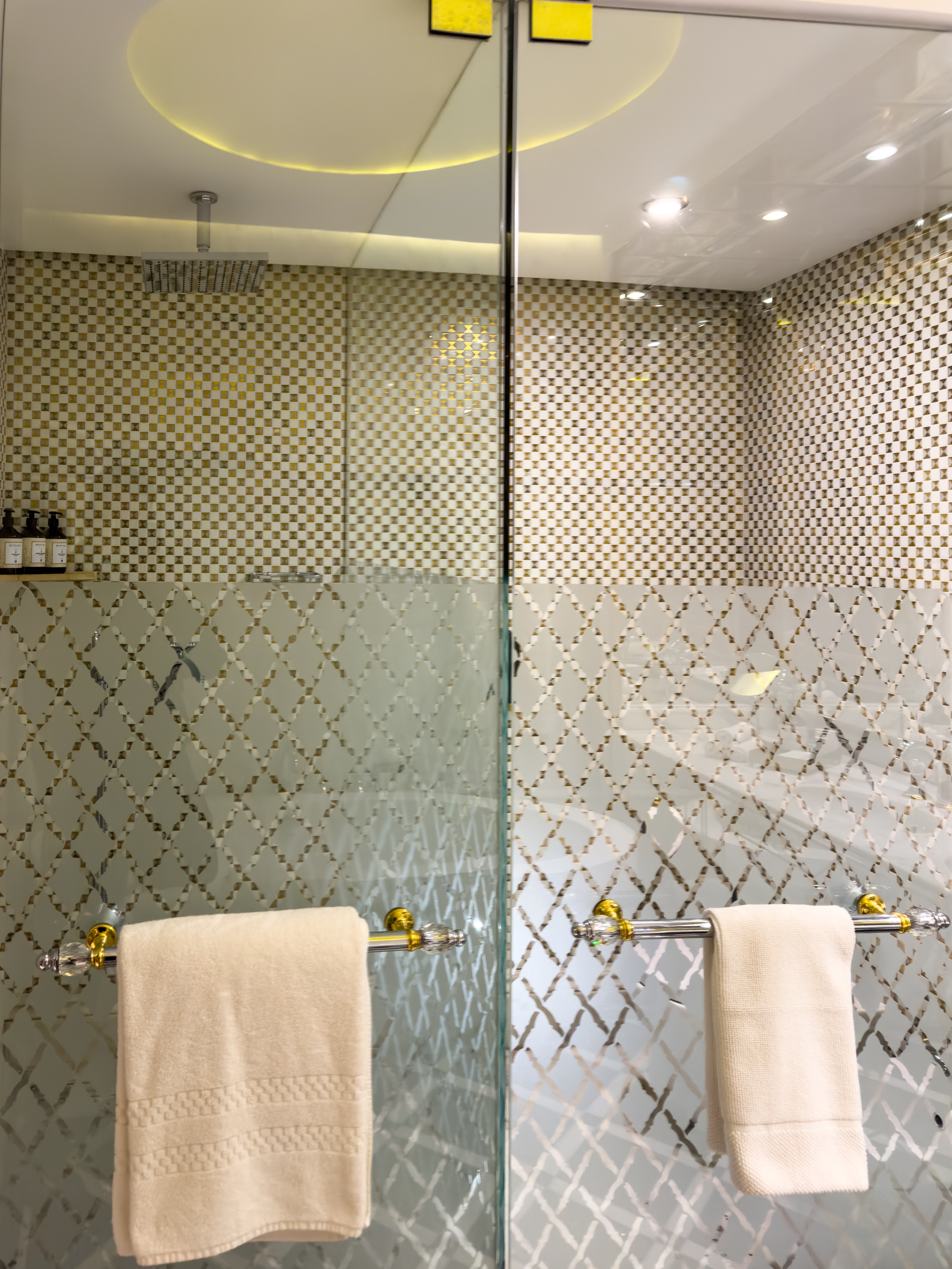 ׷Ħ˼, ˹ķ The Ritz-Carlton Rabat, Dar Es Salam