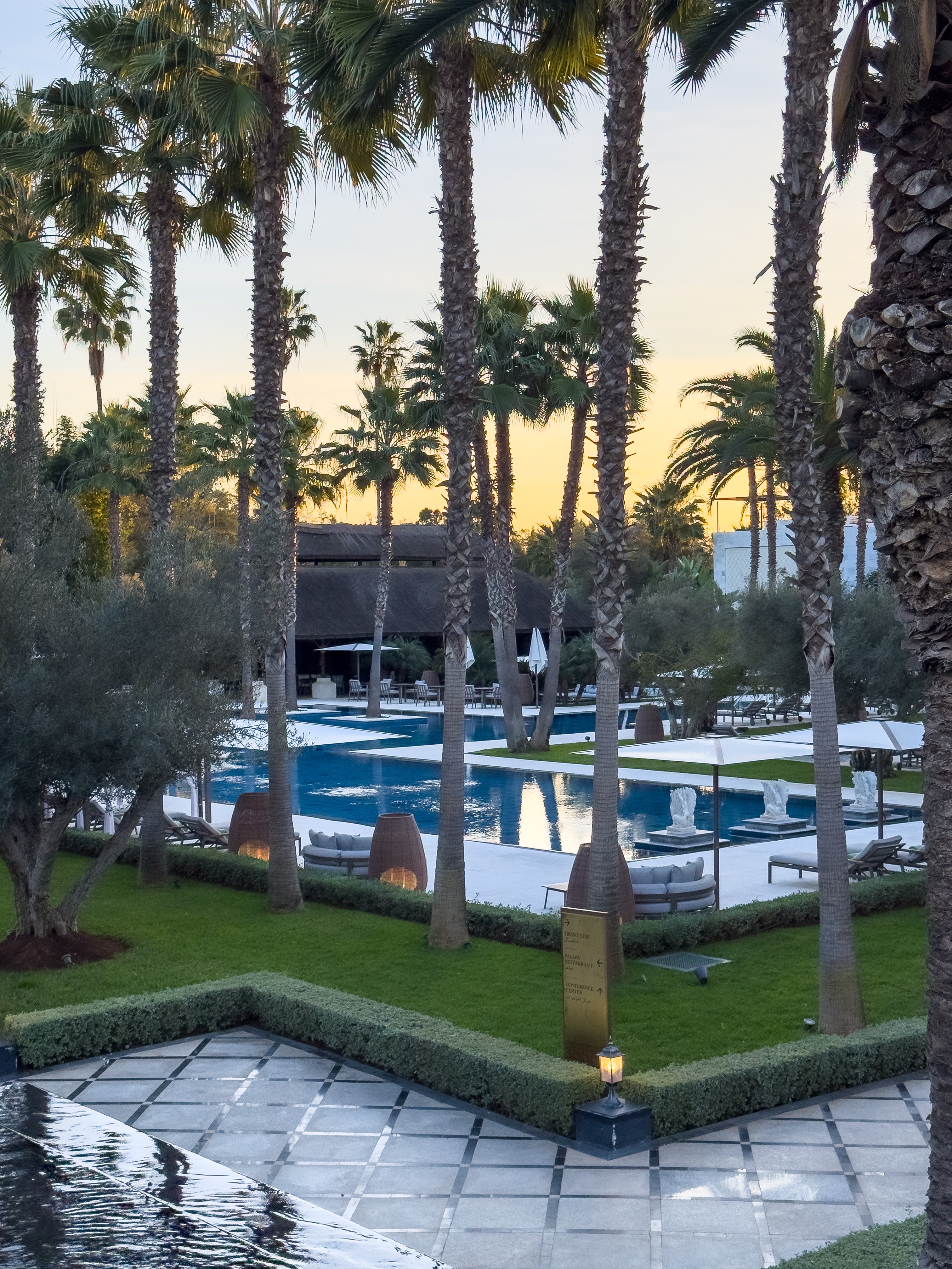 ׷Ħ˼, ˹ķ The Ritz-Carlton Rabat, Dar Es Salam