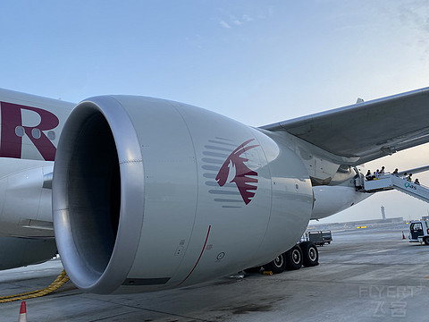 #双倍奖励迎新年# 首次搭乘777-200LR之卡塔尔航空QR871 PVG-DOH经济舱体验