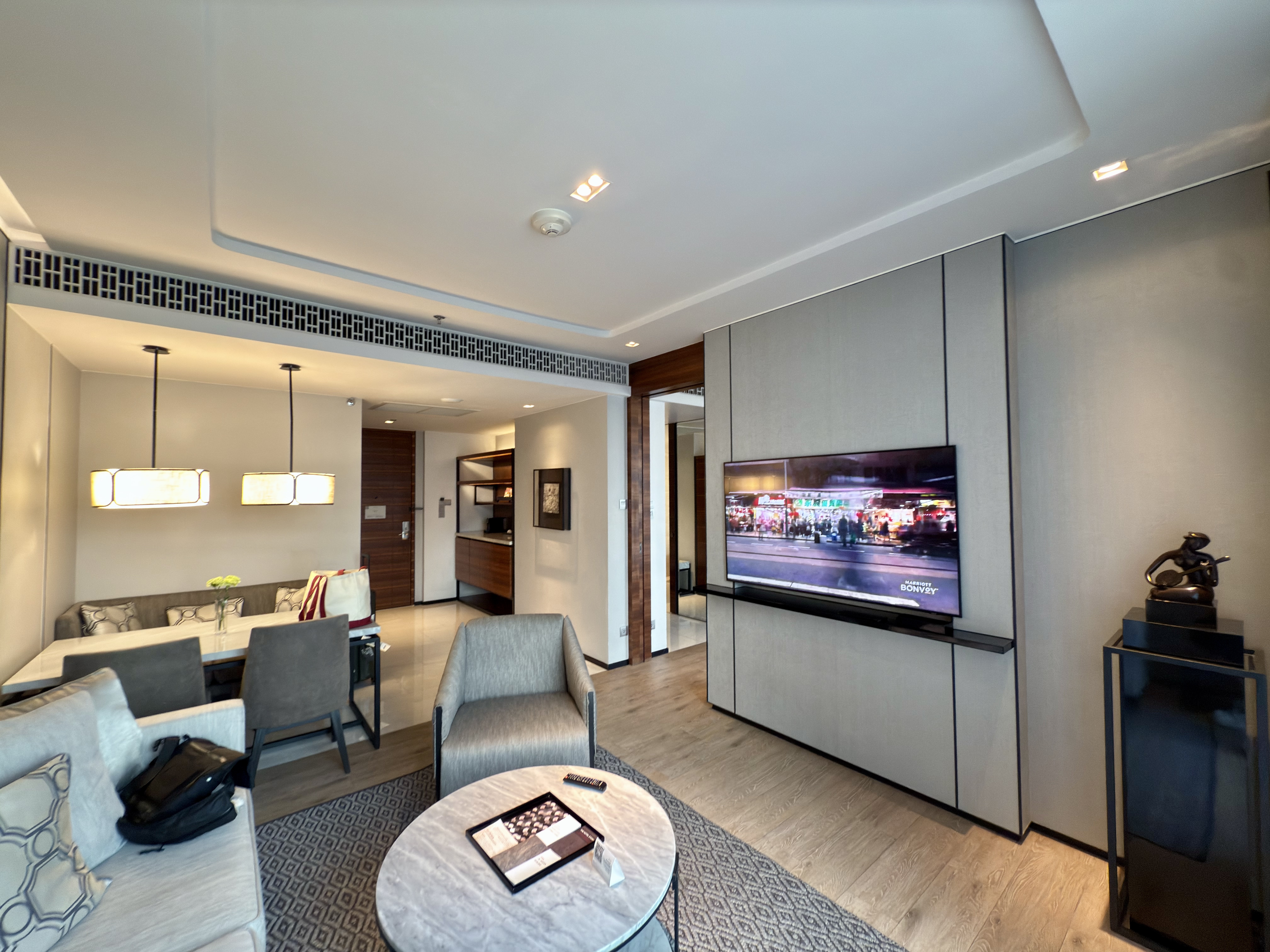 [FANG] Bangkok Marriott Hotel The Surawongse | Ƶ