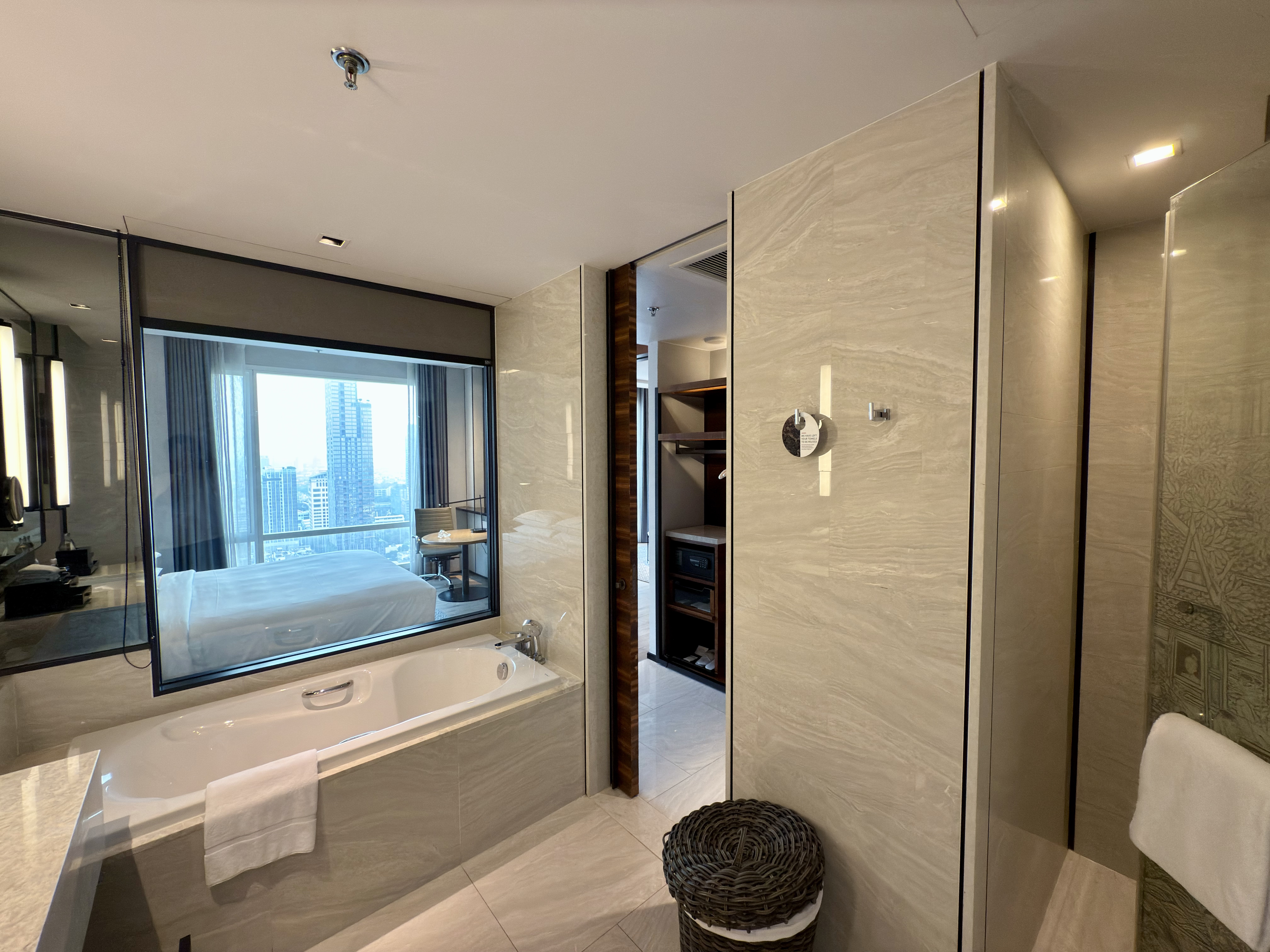 [FANG] Bangkok Marriott Hotel The Surawongse | Ƶ