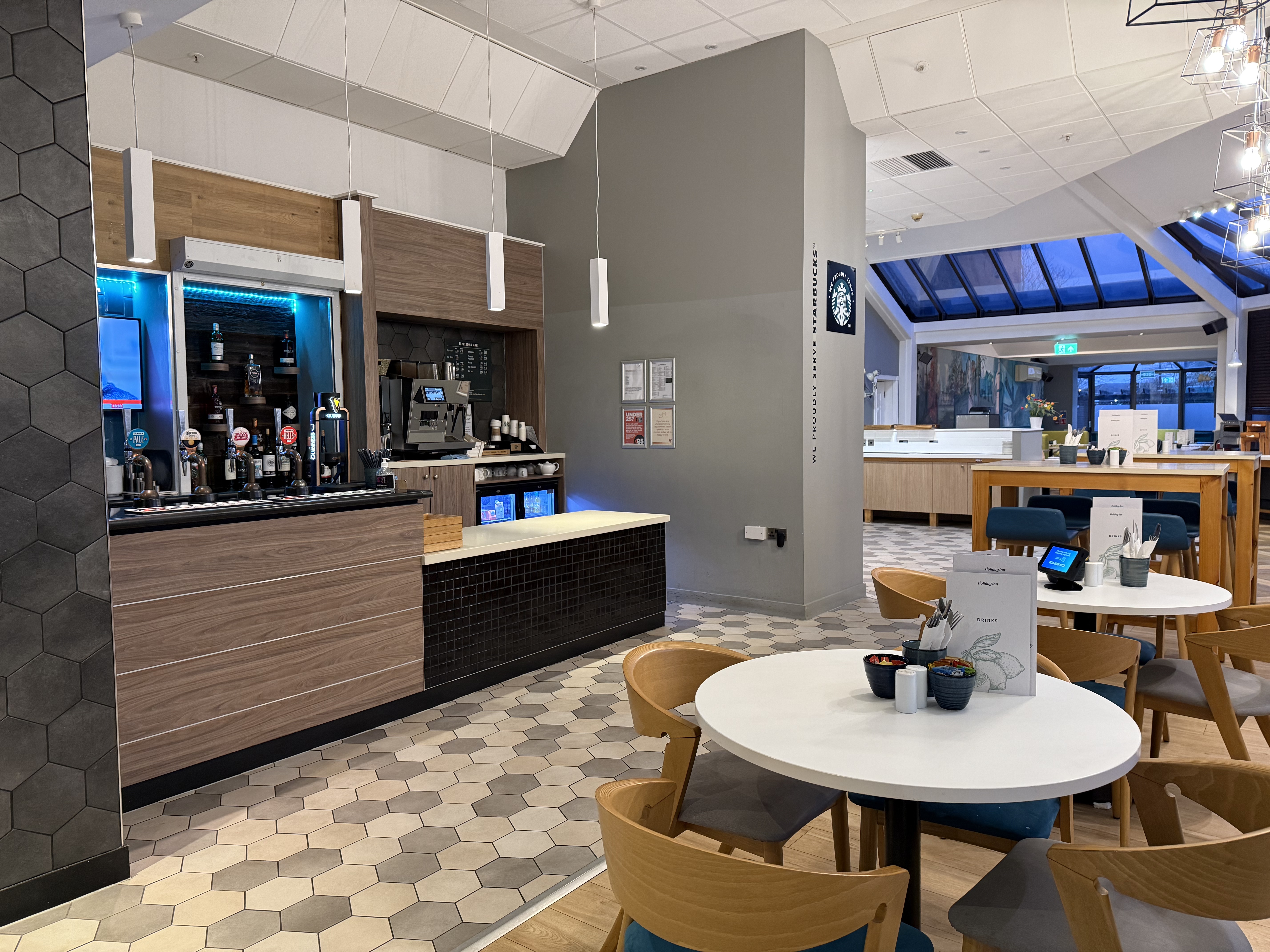 Traveling in England|׷˹ͼHoliday Inn Leamington Spa
