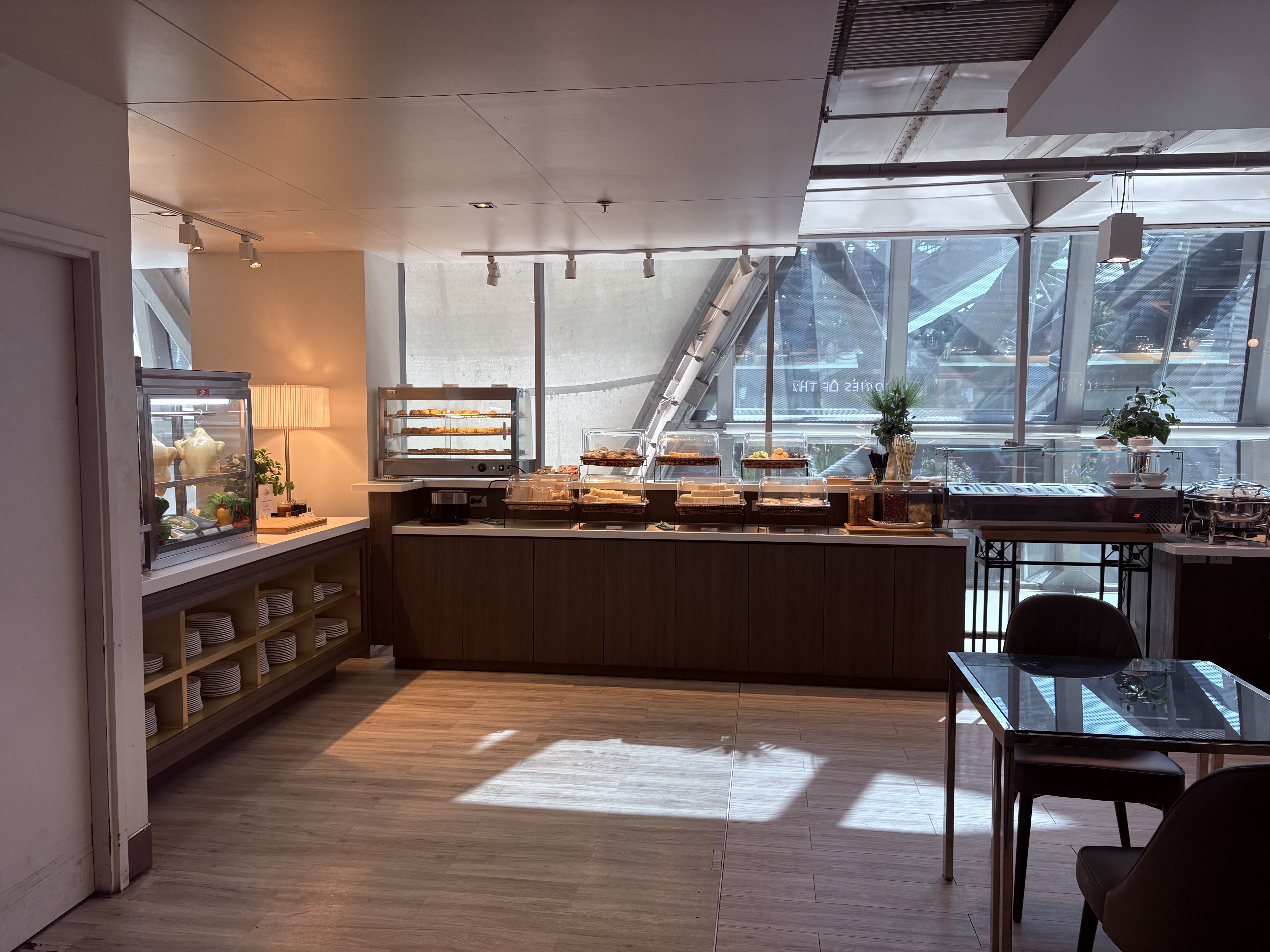 Miracle Lounge Concourse F