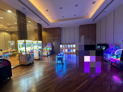 烟雨朦胧严西湖——武汉光谷希尔顿酒店