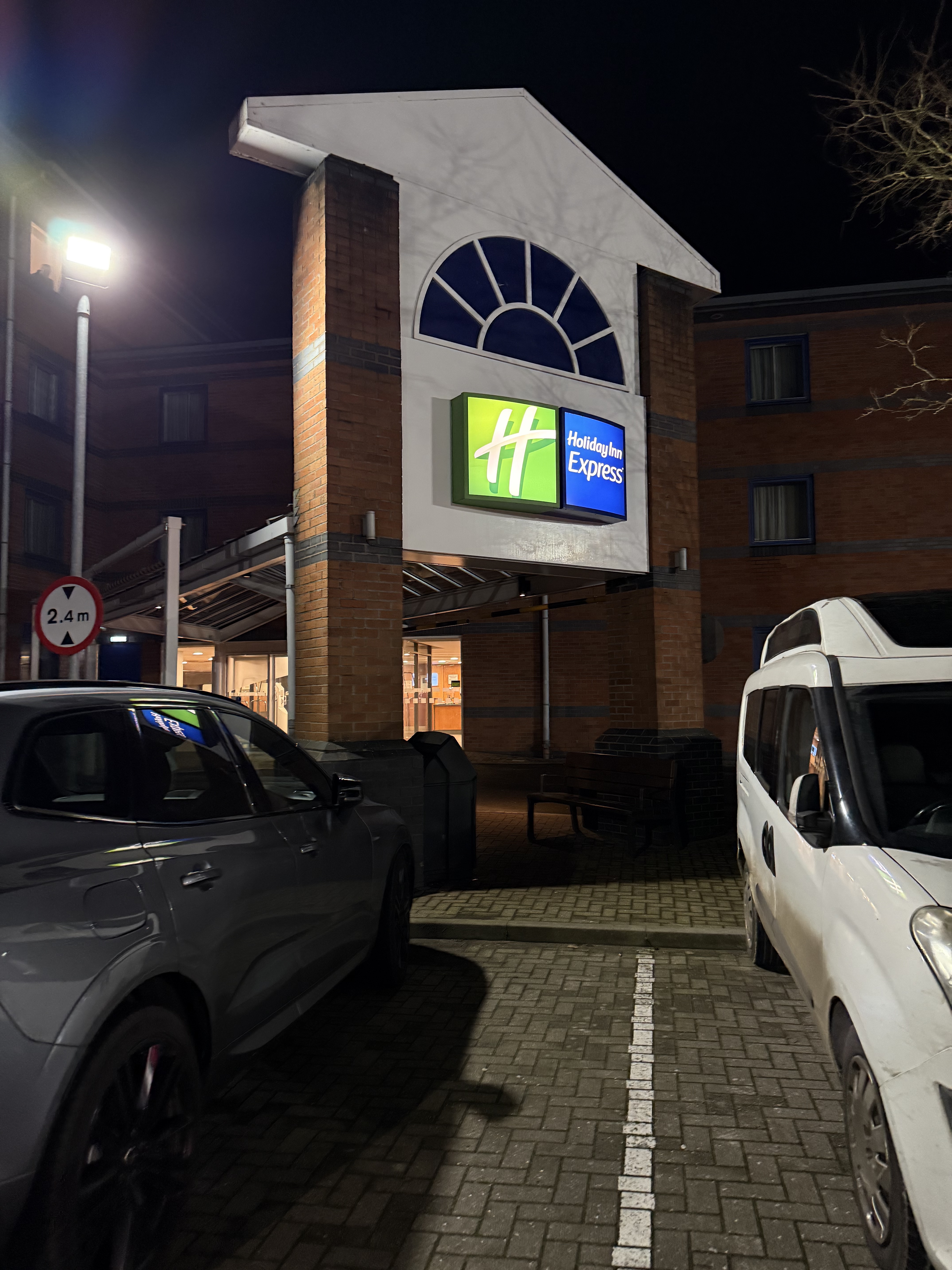 Traveling in England|׷ѡվƵHoliday Inn Express Droitwich