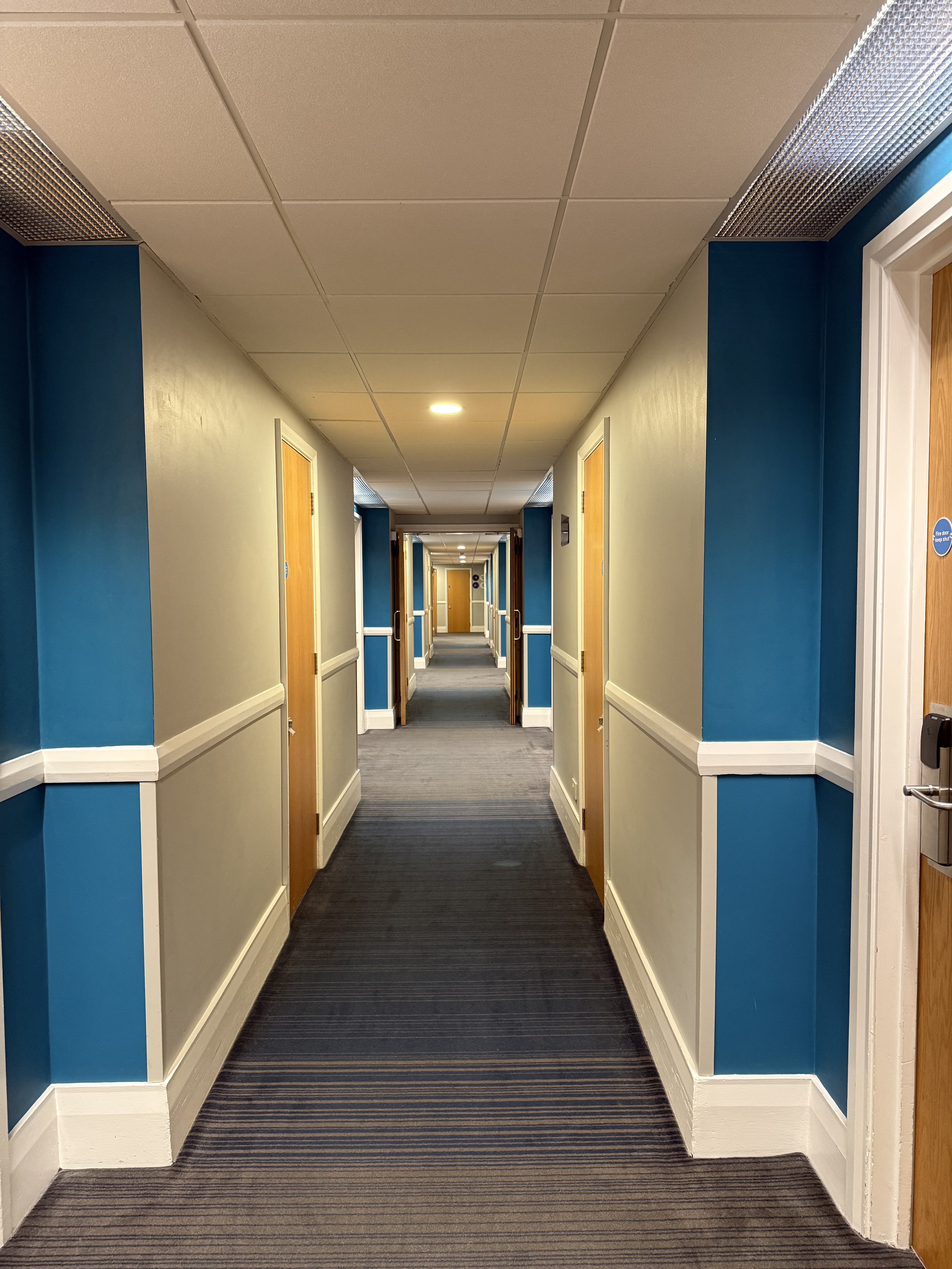 Traveling in England|׷ѡվƵHoliday Inn Express Droitwich