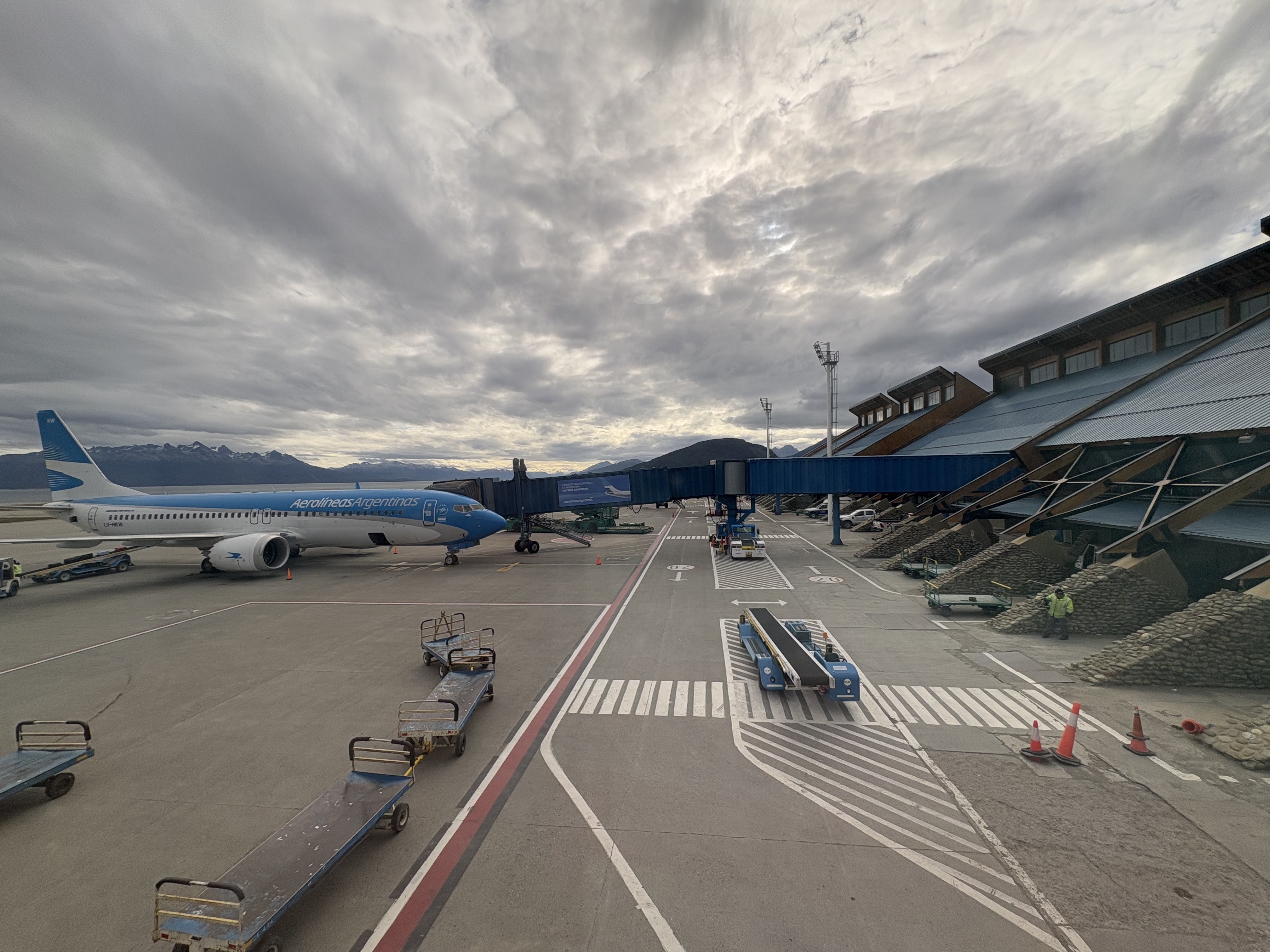737-800ʻлFlybondiԱ֮USH-EZE֮[byϺСҽ]