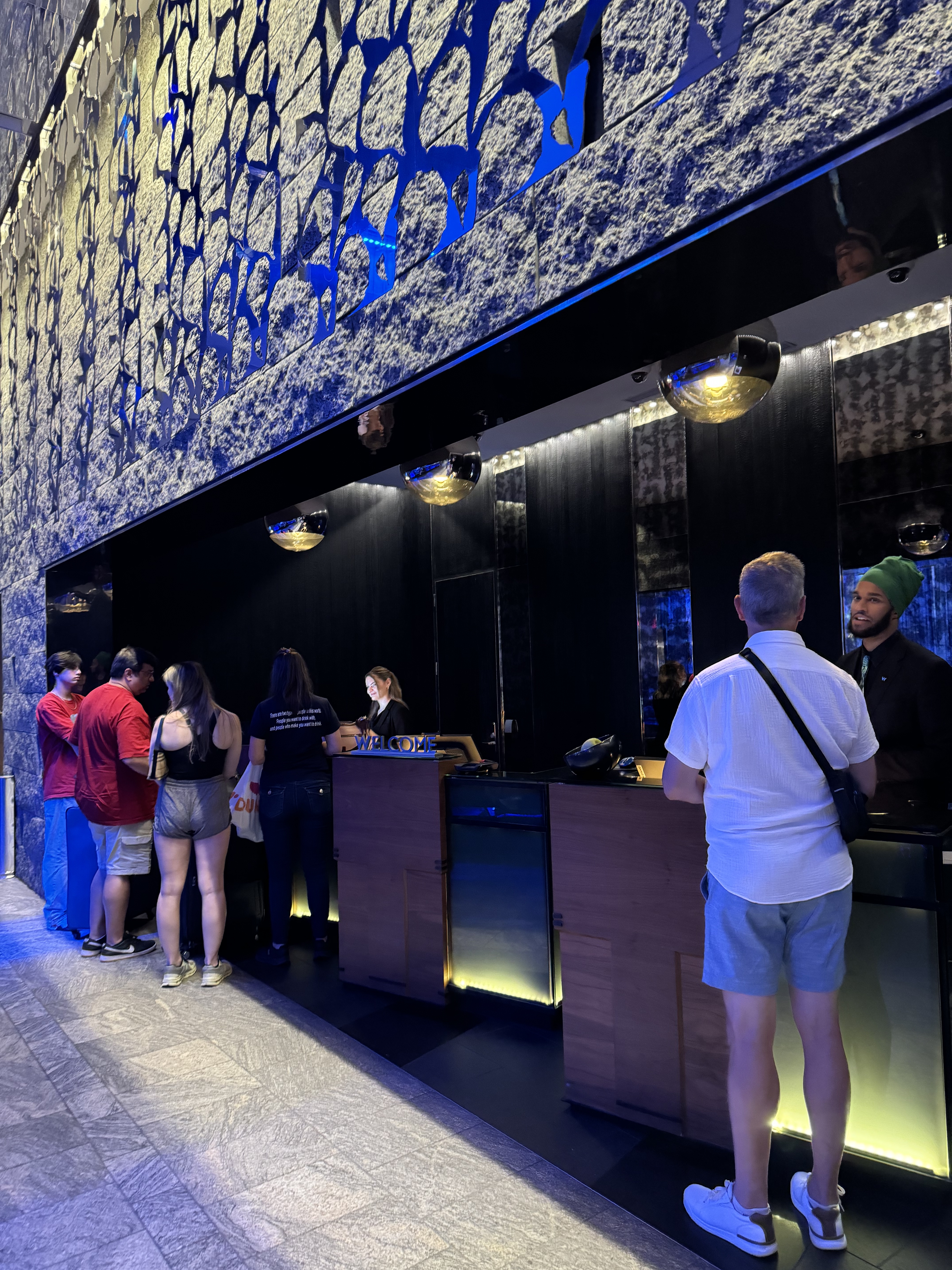 唐人街旁花哨夜店｜波士顿W酒店角房（附海港雅乐轩） W Boston & Aloft Seaport District