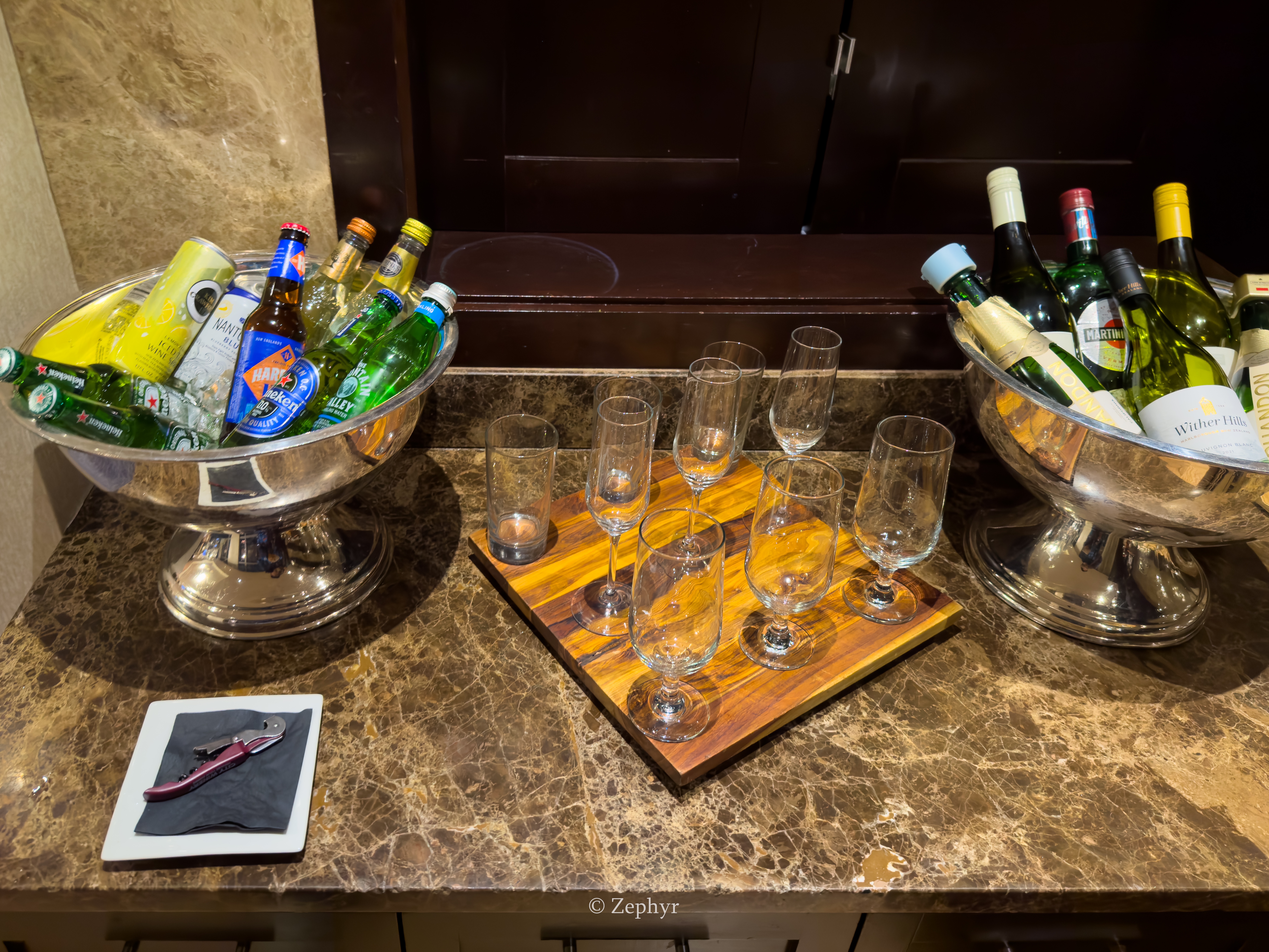 ʿ޼ʾƵַȫӾףָ߼׷InterContinental Boston