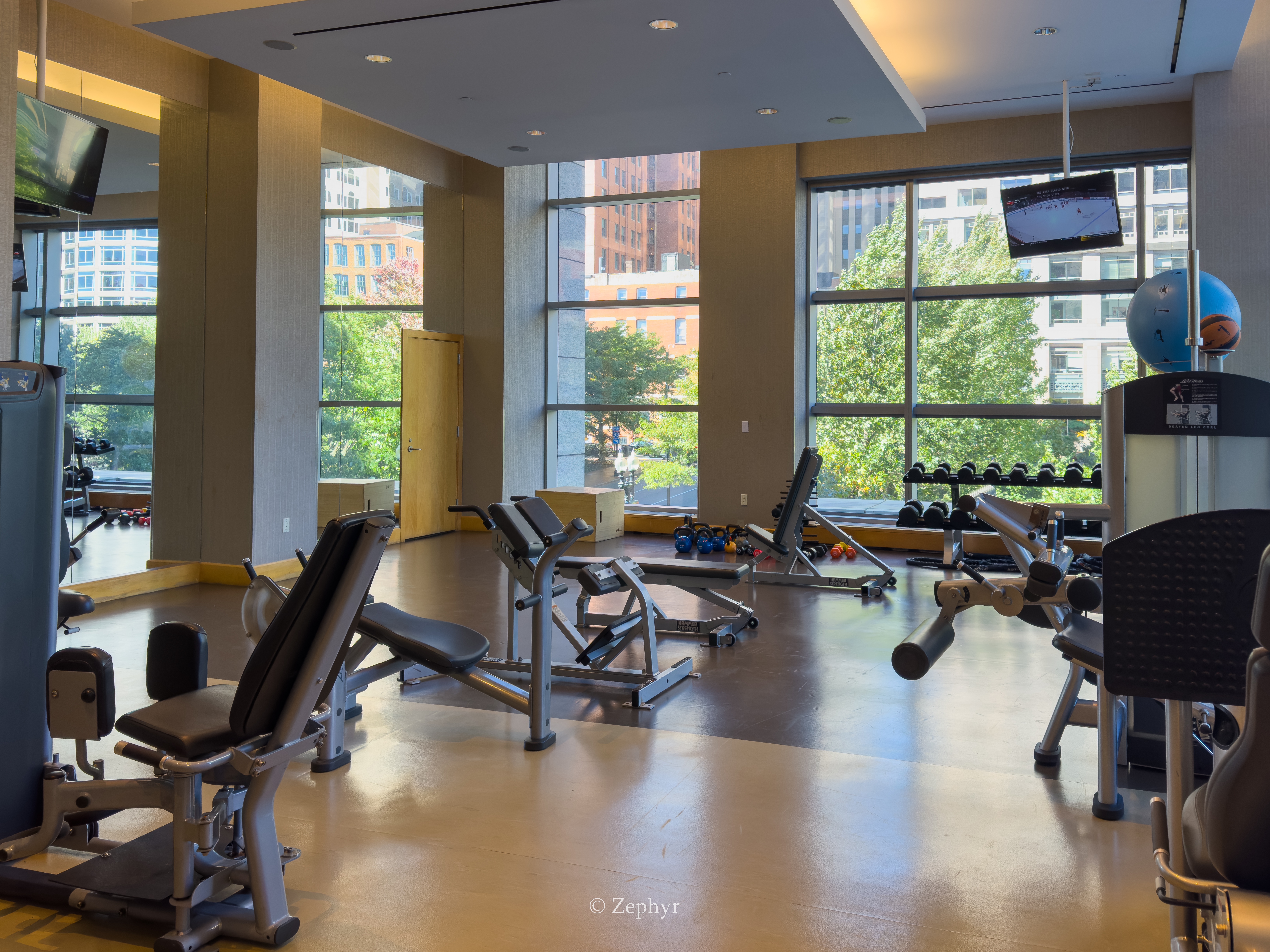 ʿ޼ʾƵַȫӾףָ߼׷InterContinental Boston