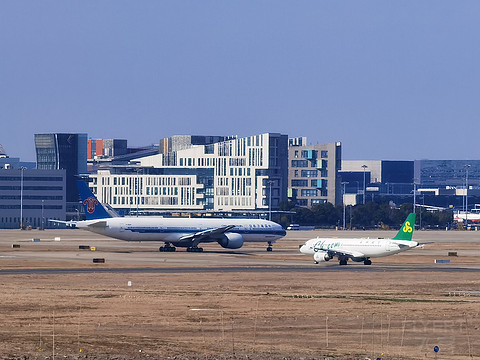 【老牌旗舰】中国东方航空 京沪快线 MU5117 SHA-PEK B77W 头等舱乘机简报