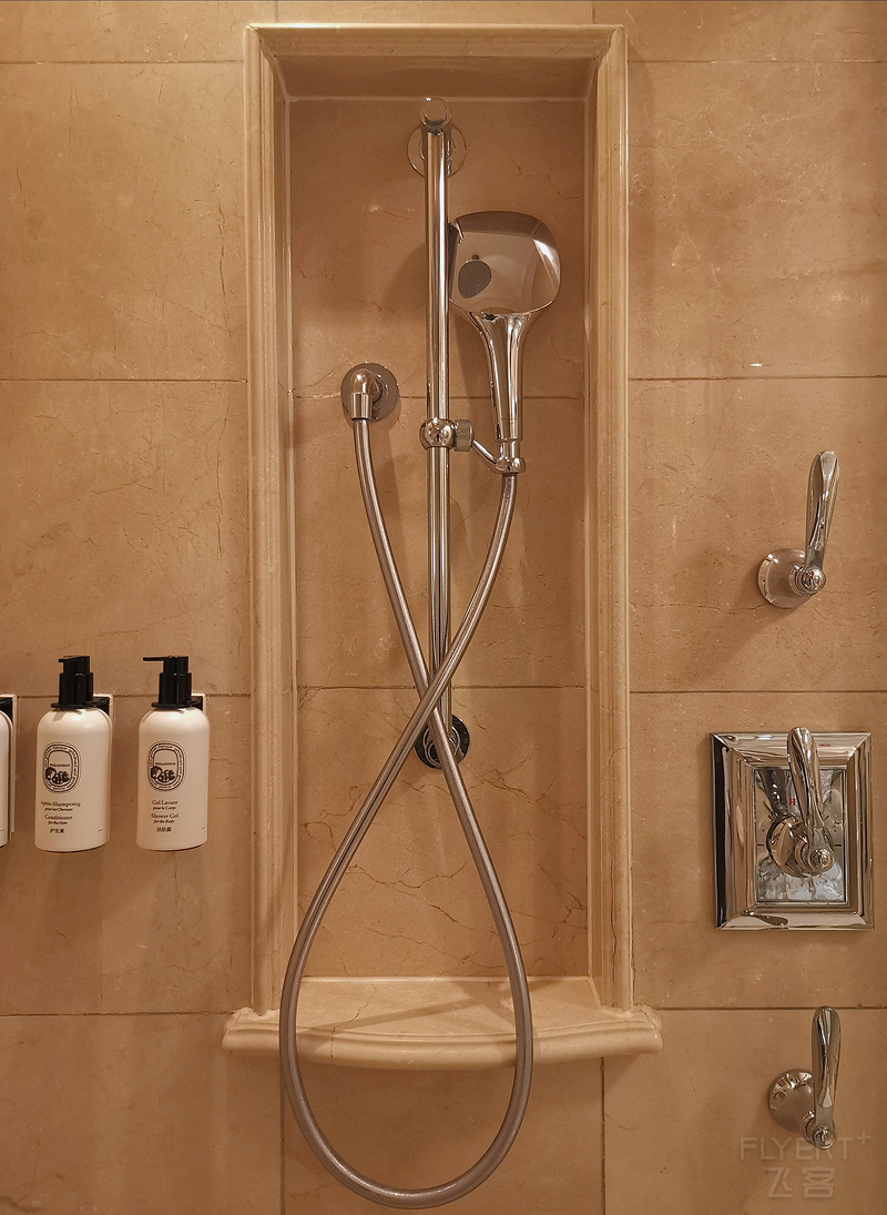 160450o0jRqoEsPux38xeb.jpg