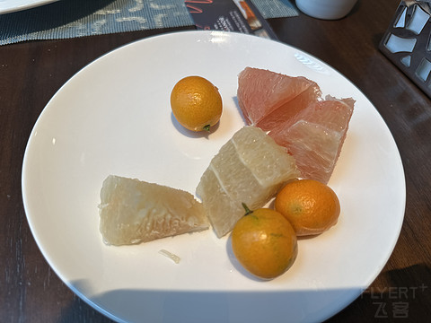 有海有雪的港城烟台海边酒店