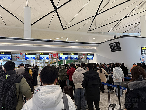 青鸟高飞-第一次乘坐青岛航空-打卡青岛航空成都-青岛-吉隆坡QW9772-QW9893航班
