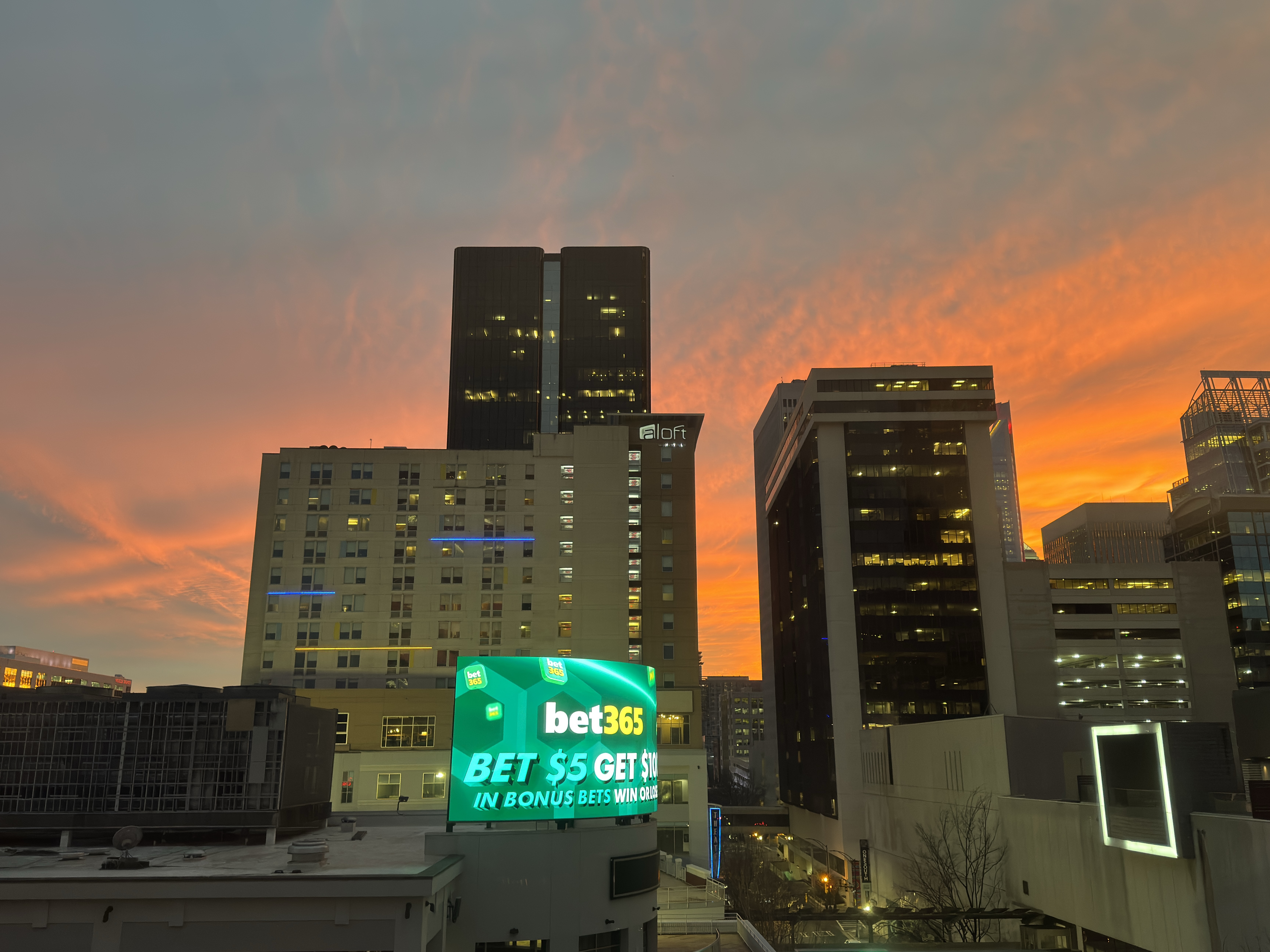 ˼ Ǿ׷϶ּᣬ൱ The Ritz-Carlton Charlotte