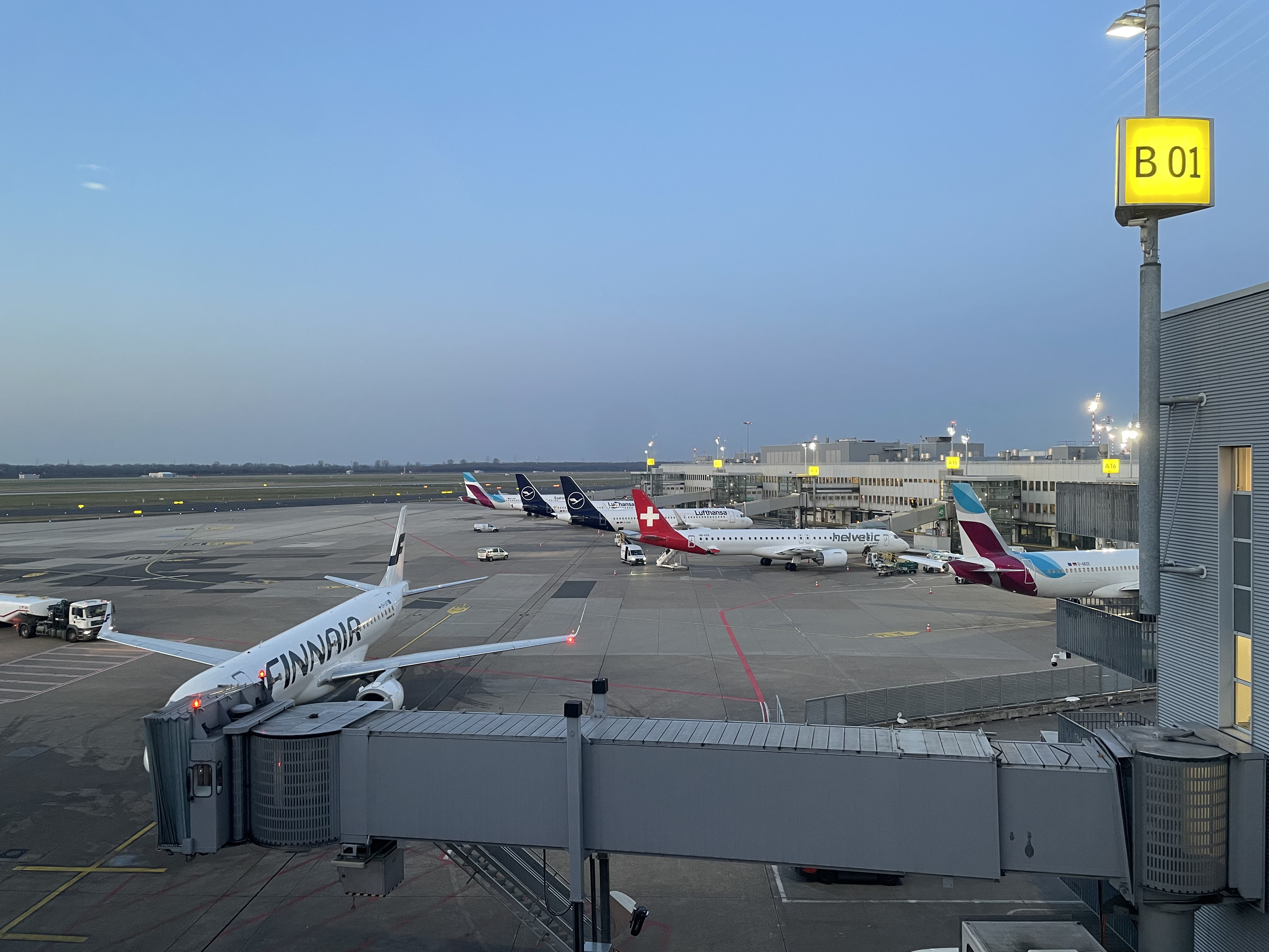 DUS-HEL-PVG  E190A350Һ·Ϊŷһ