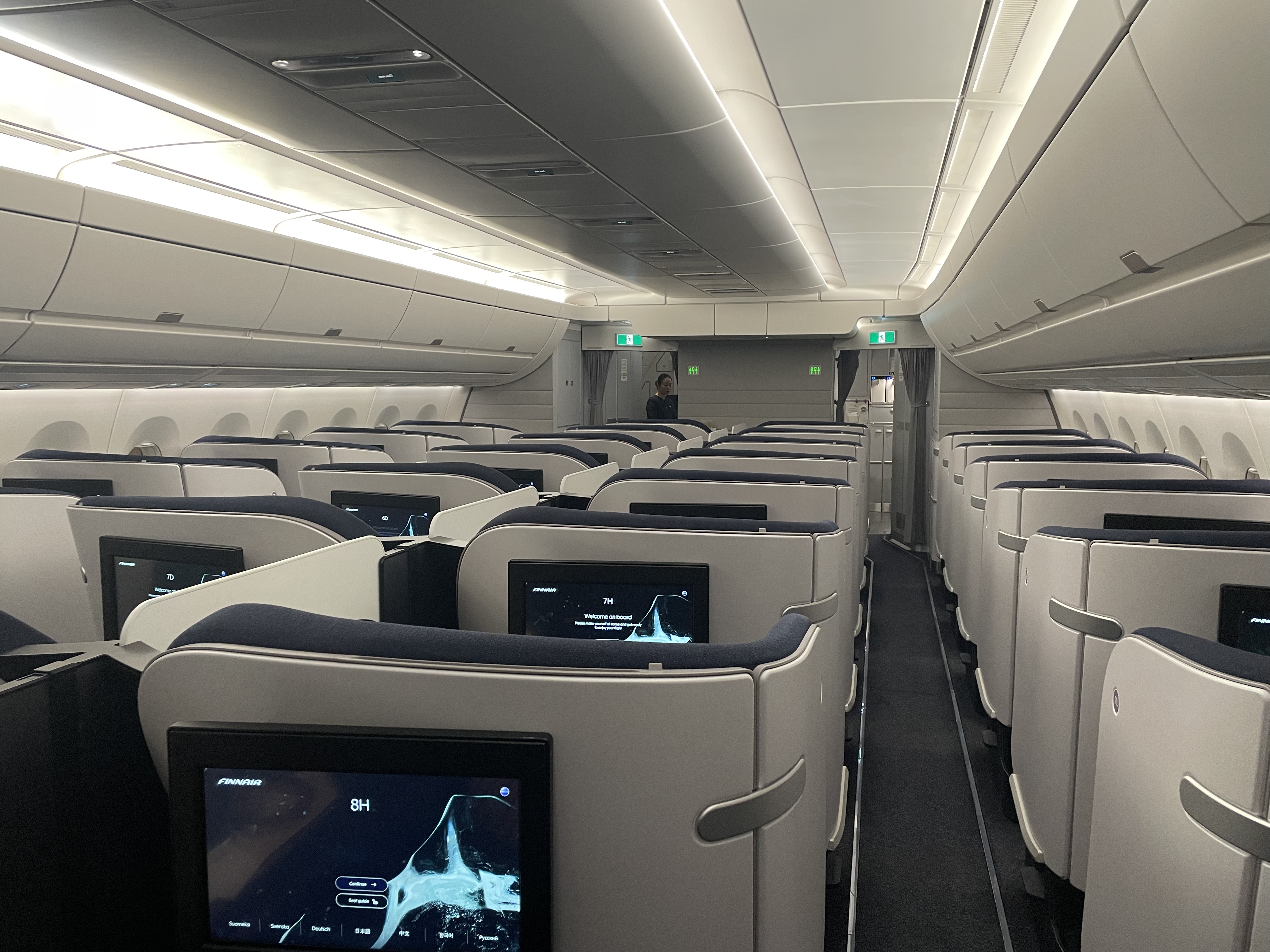DUS-HEL-PVG  E190A350Һ·Ϊŷһ