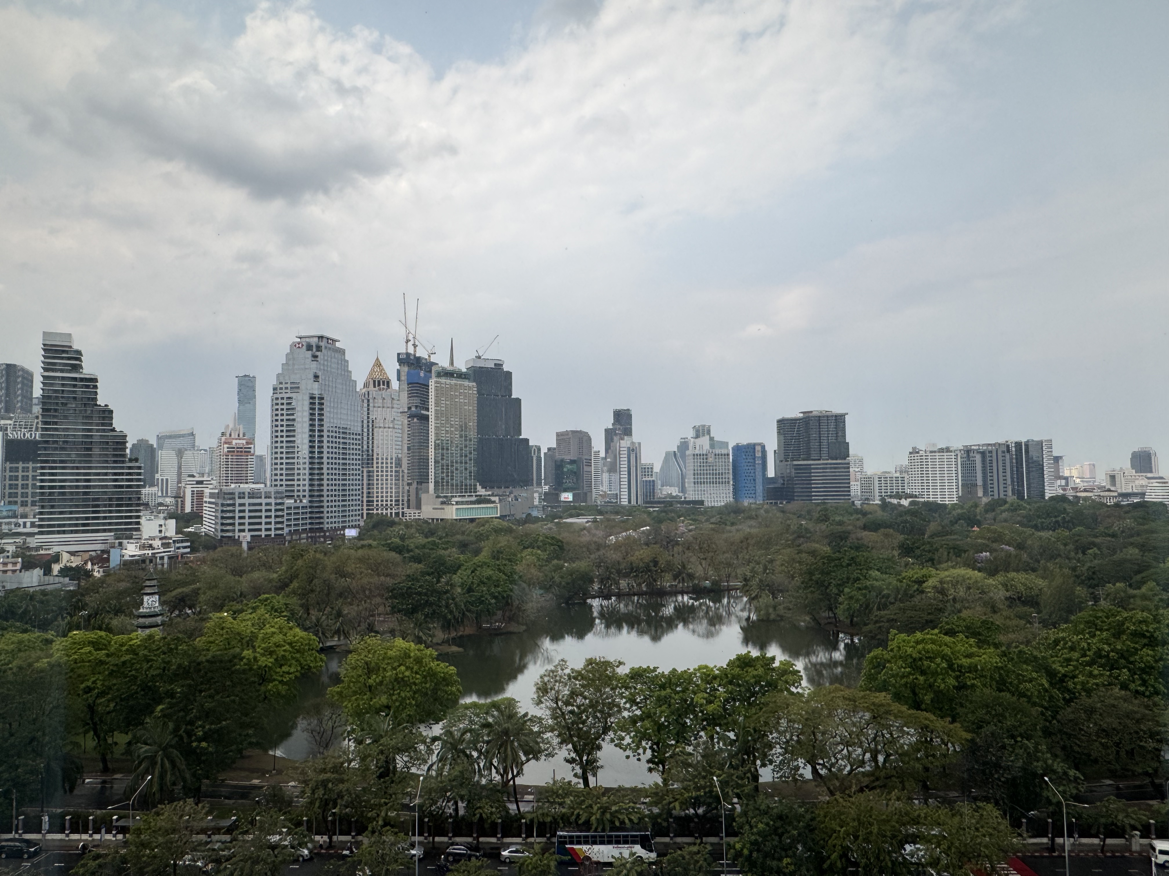Ritz-Carlton Bangkok|˼٣ǿ