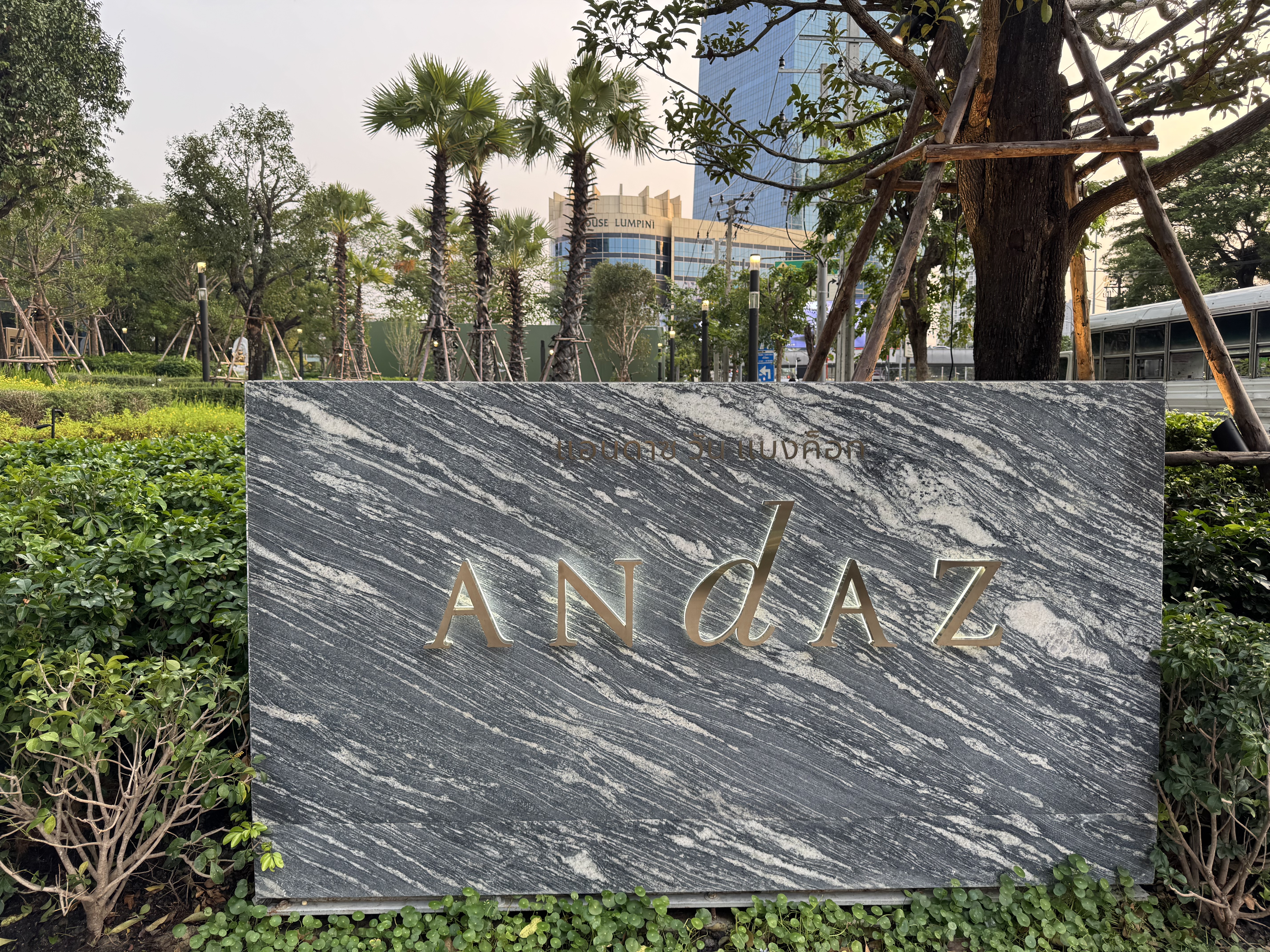 Ritz-Carlton Bangkok|˼٣ǿ