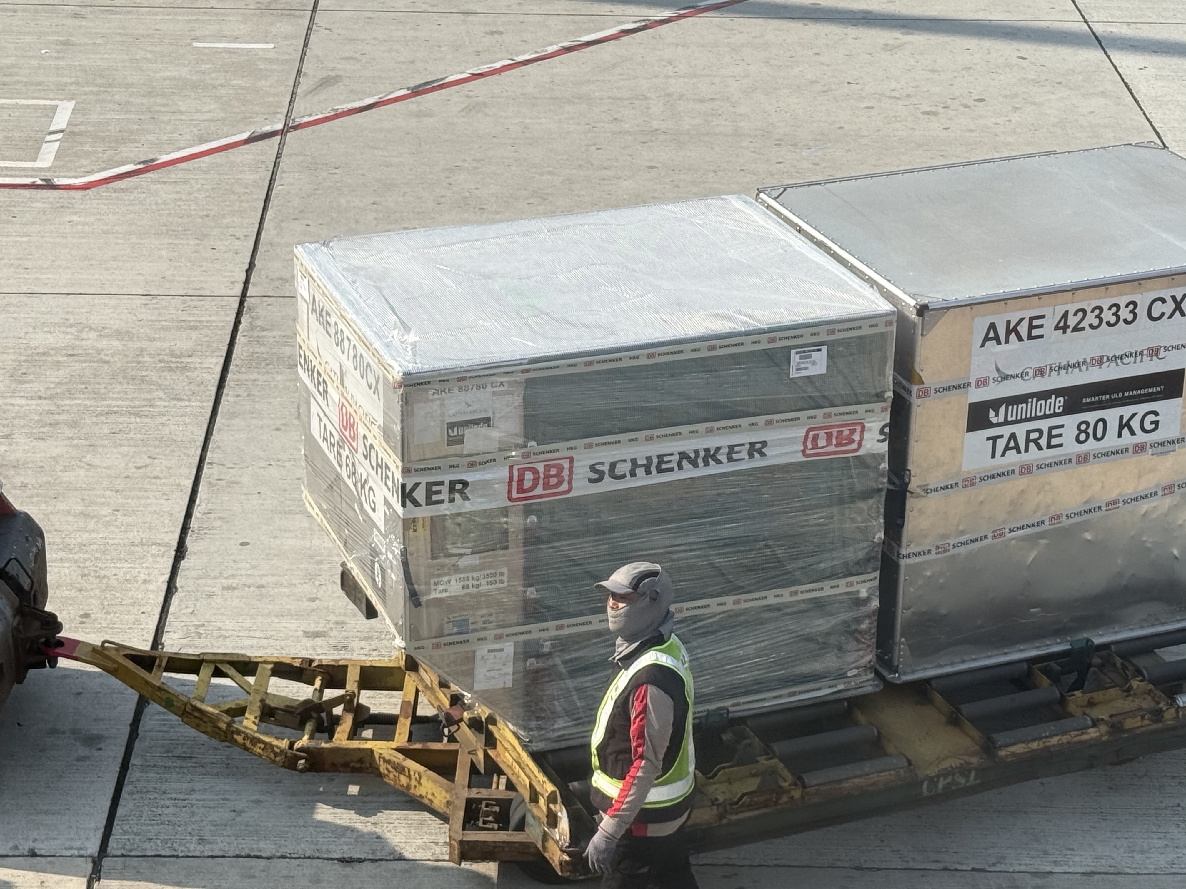 ȫȦ۵ķУ̩CX500 HKG-NRT A350-900
