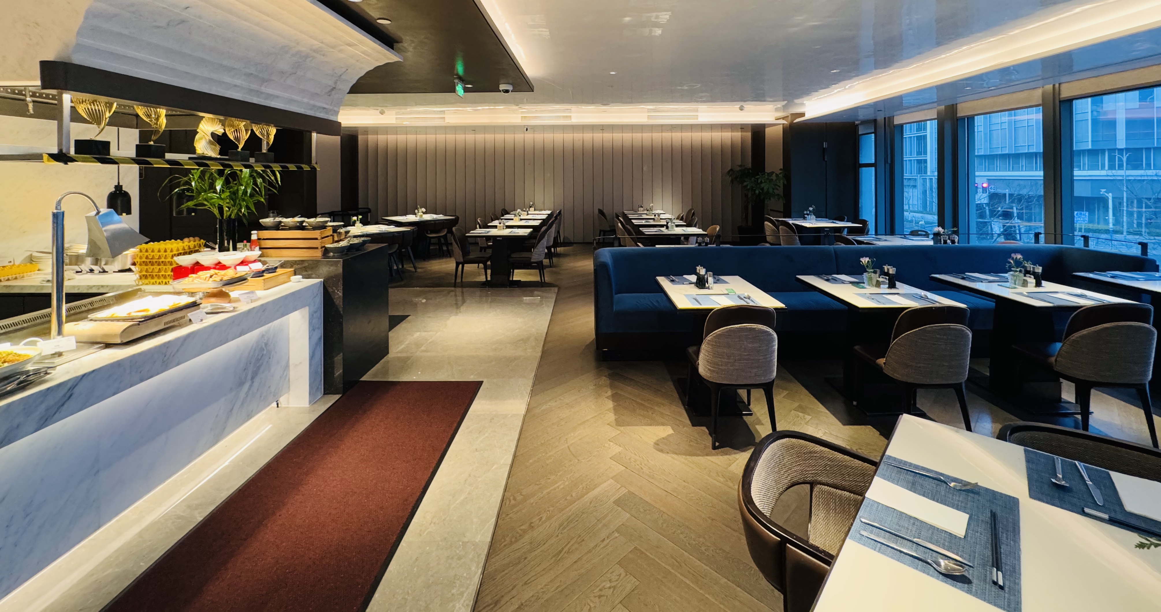 •ɺ|ϺŽ𳼻ʹڼվƵ(Crowne Plaza Shanghai Hongqiao)