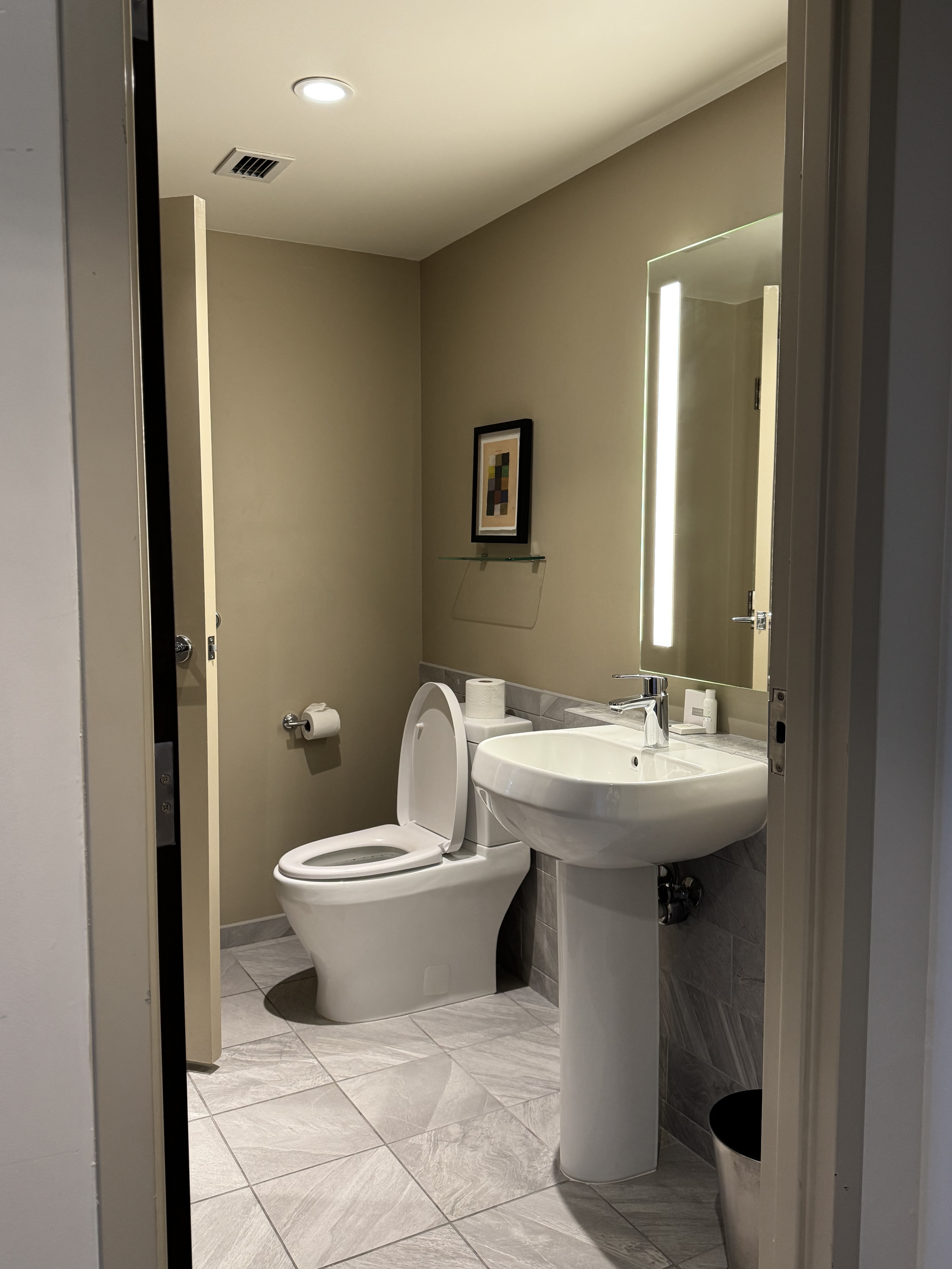 ATLն٣ǺƵ Kimpton Overland Hotel Atlanta Airport