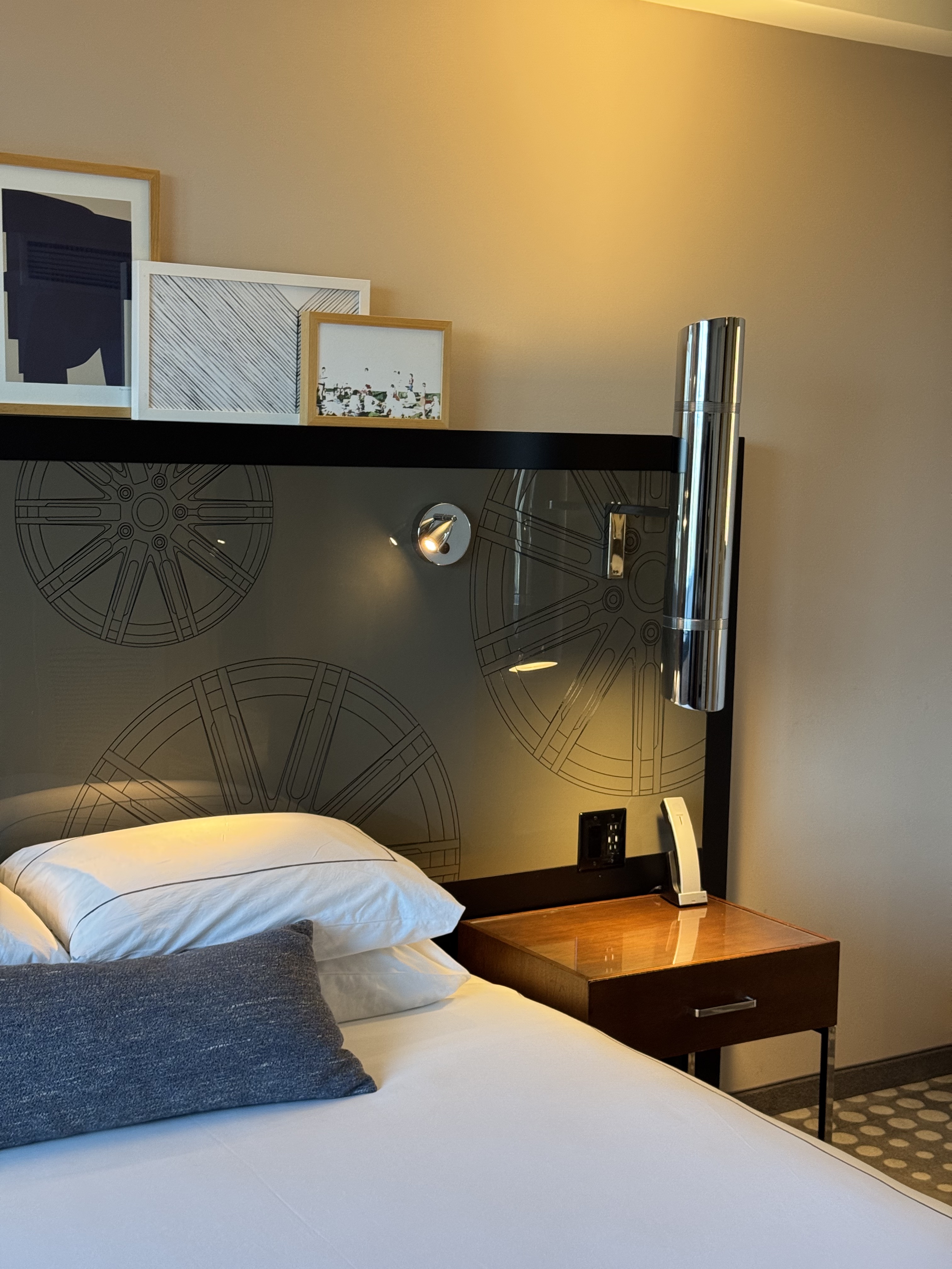 ATLն٣ǺƵ Kimpton Overland Hotel Atlanta Airport