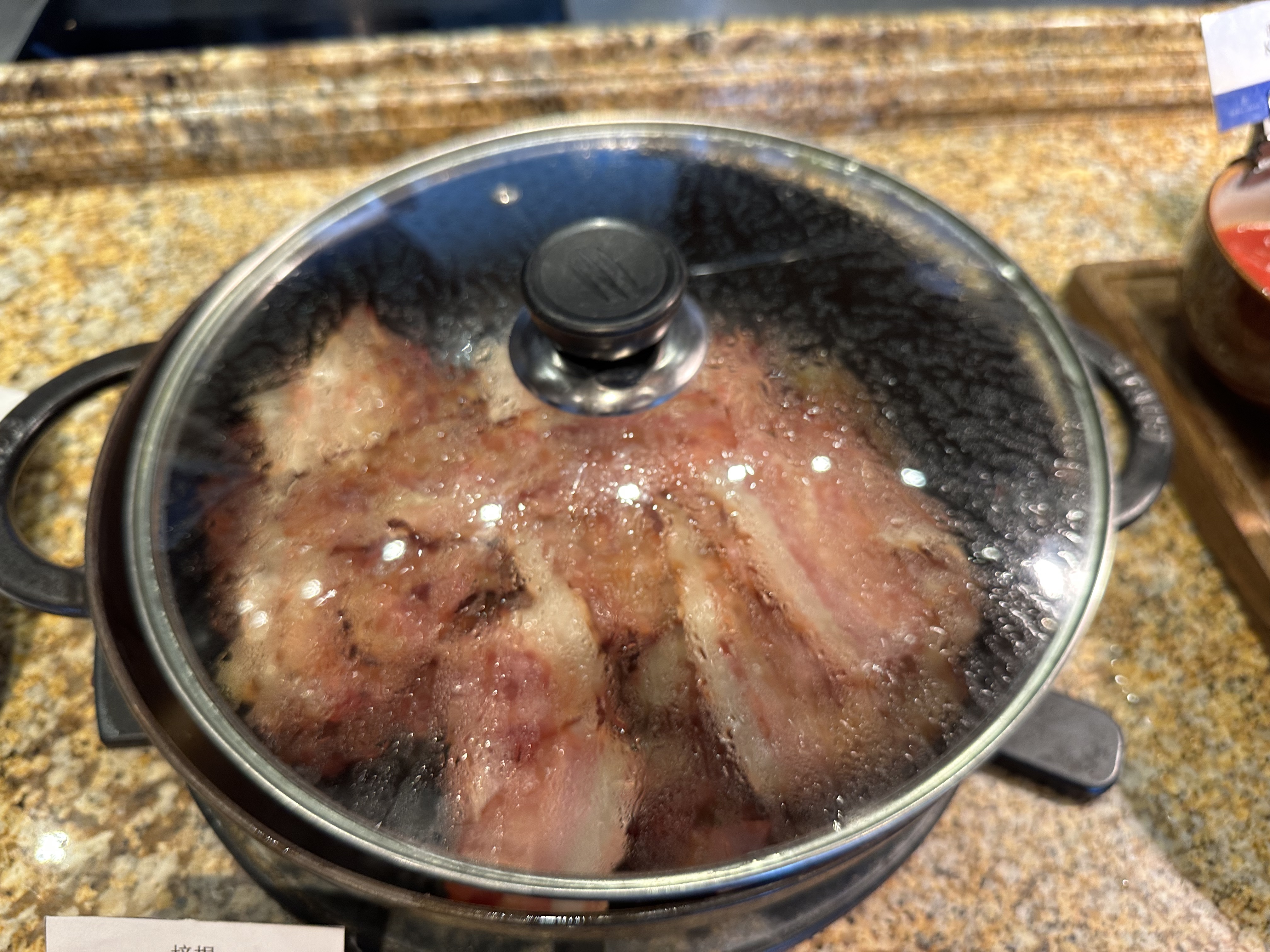 Ϻڡ˼|ͷ