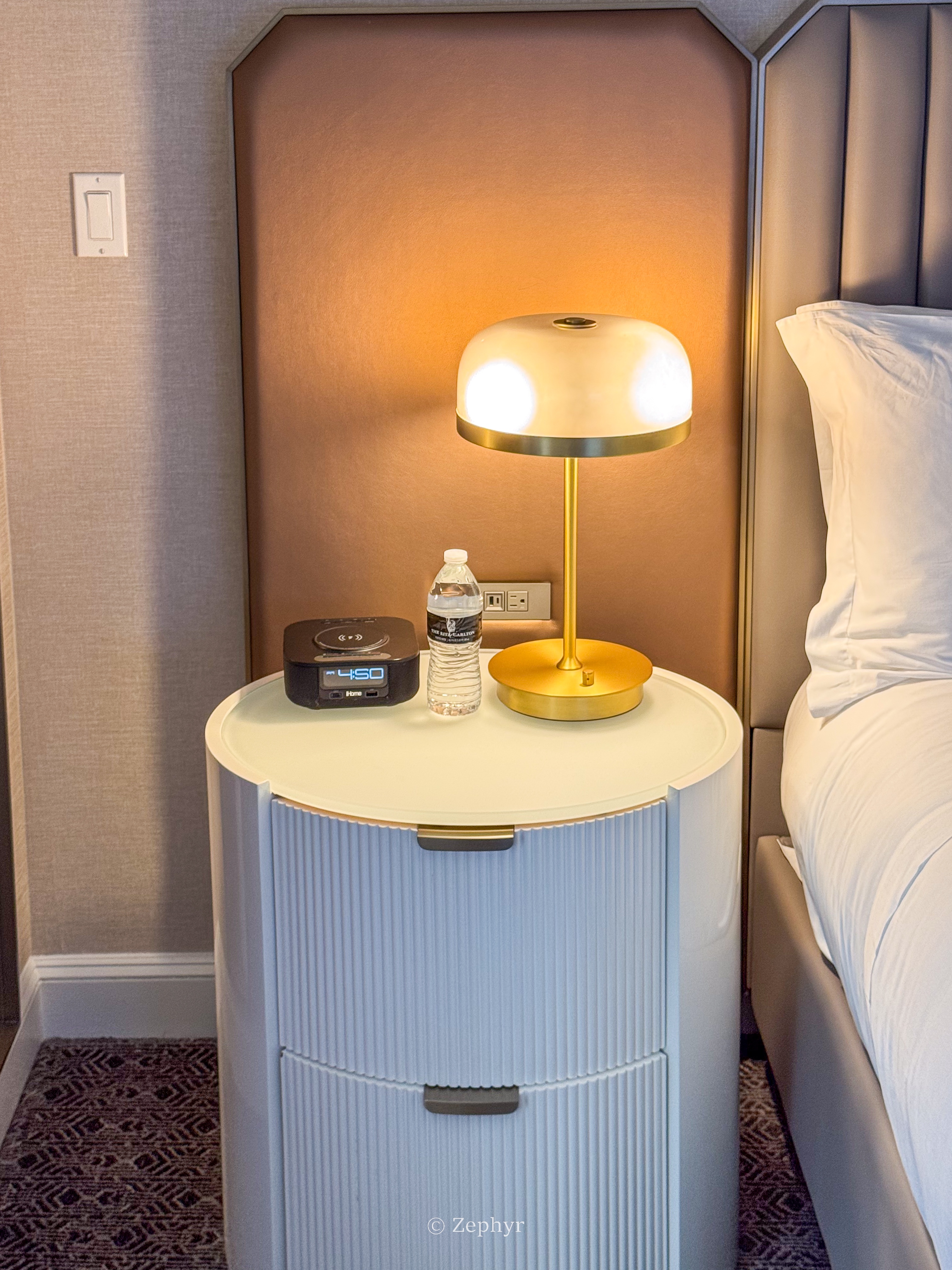 ȻһµĴ˹˼ ׷ The Ritz-Carlton, Dallas, Deluxe Suite