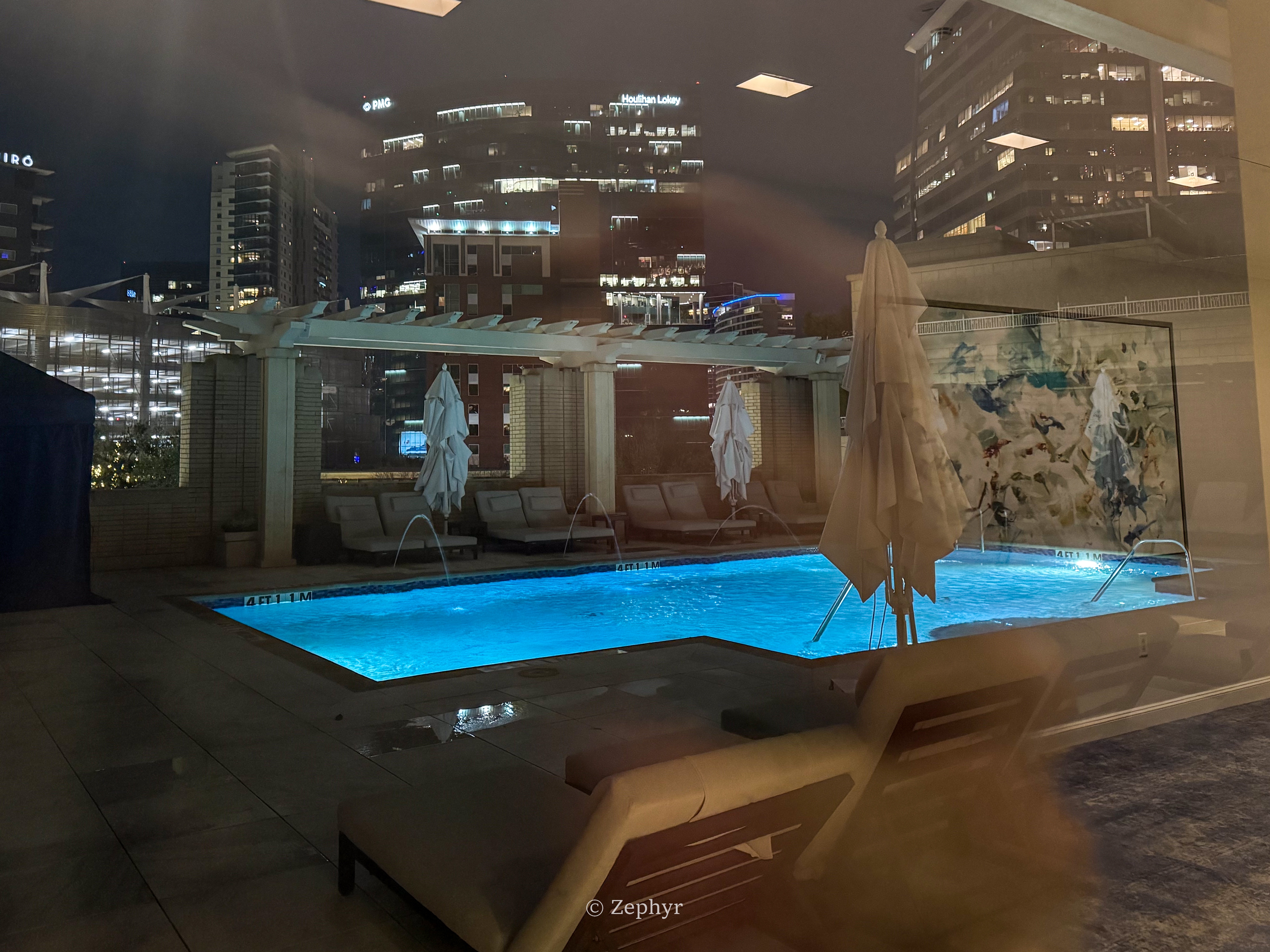 ȻһµĴ˹˼ ׷ The Ritz-Carlton, Dallas, Deluxe Suite