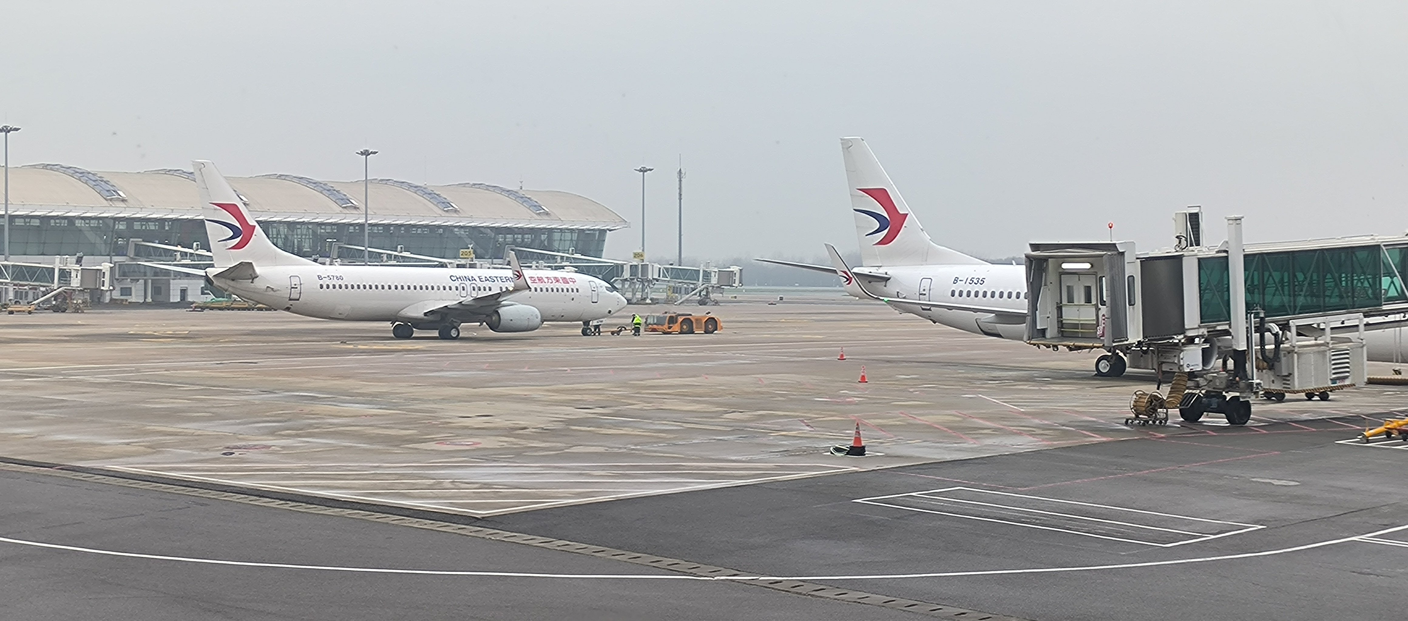31 һ֮ żϤäг񳤡MU2451