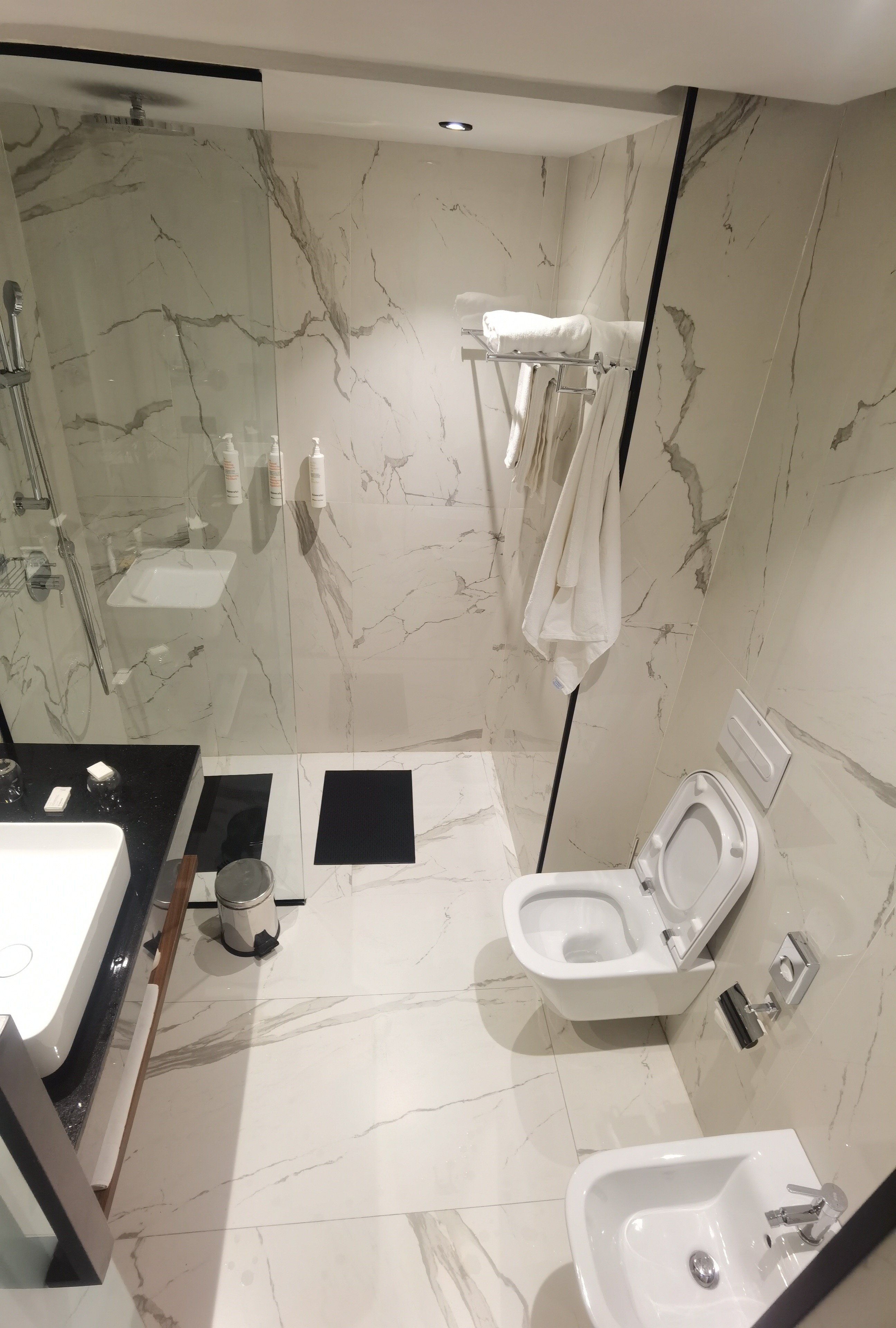 ׷25ƵCourtyard Casablanca