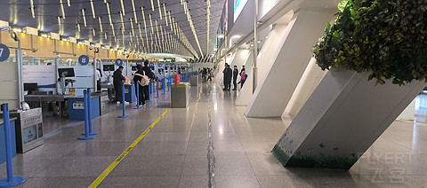37【沪汉末班 熟悉乘组 遇知名乘务长和熟悉2号】MU2544公务舱报告