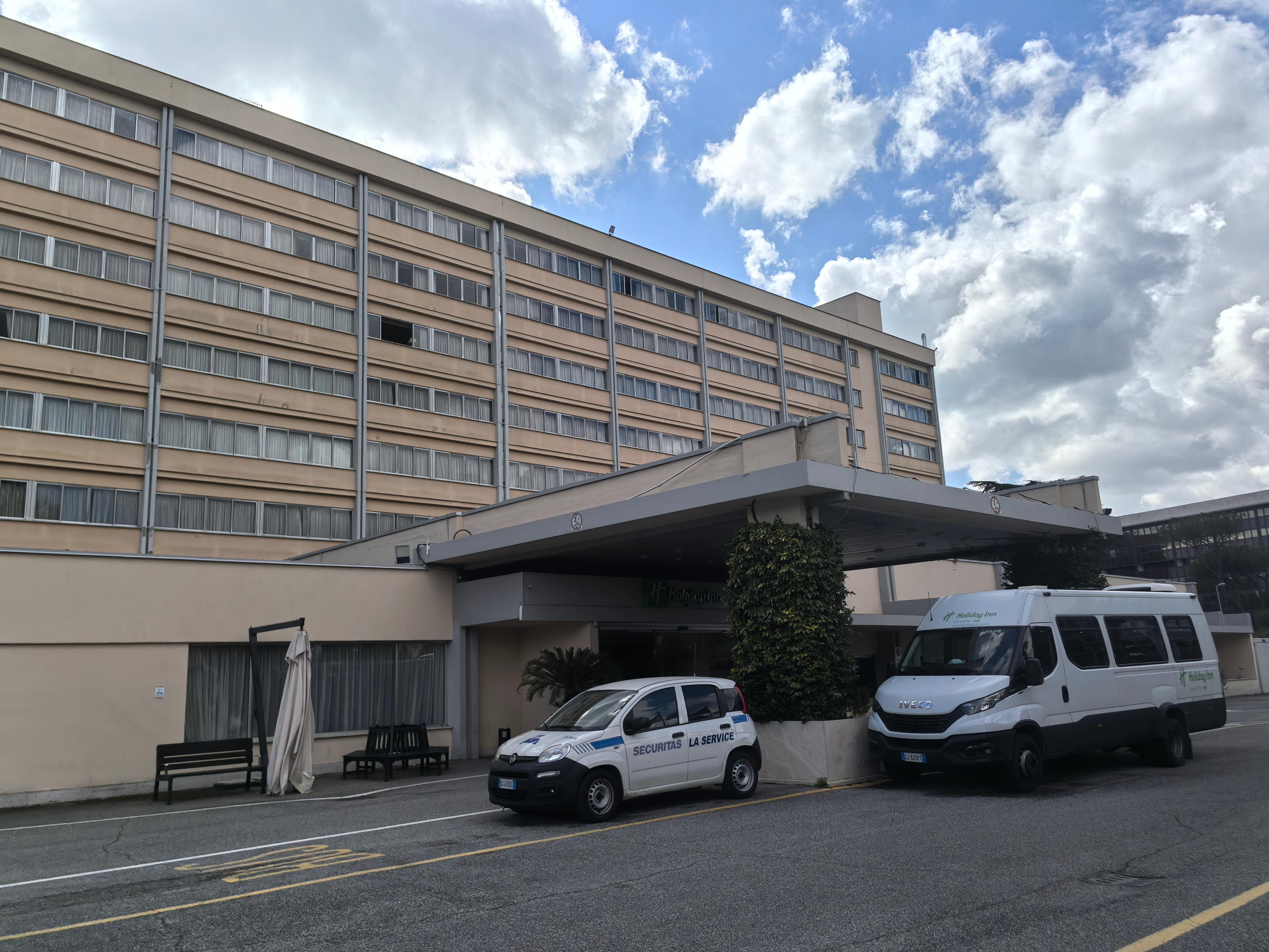 վƵ-Eur Parco Dei Medici