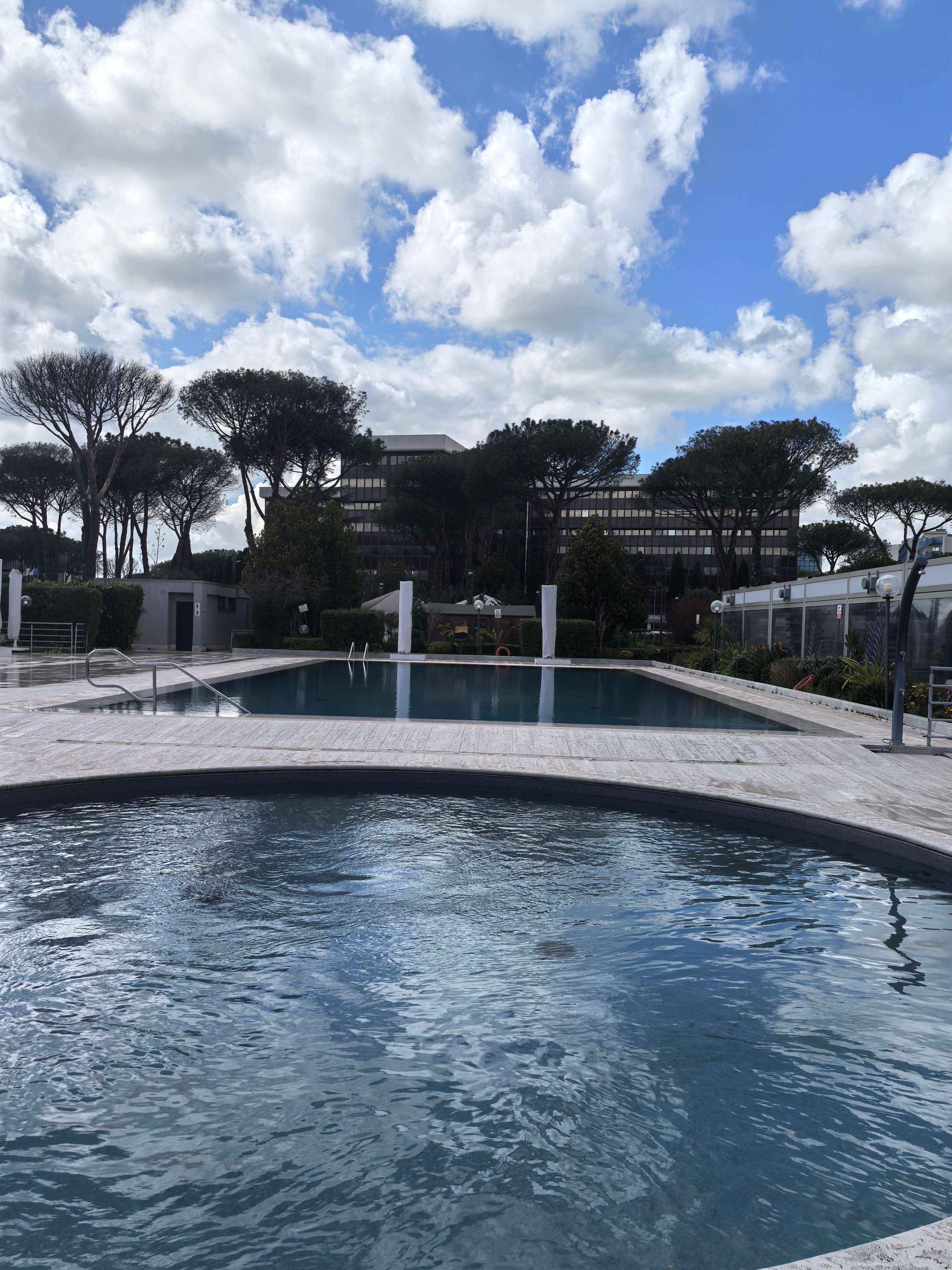 վƵ-Eur Parco Dei Medici