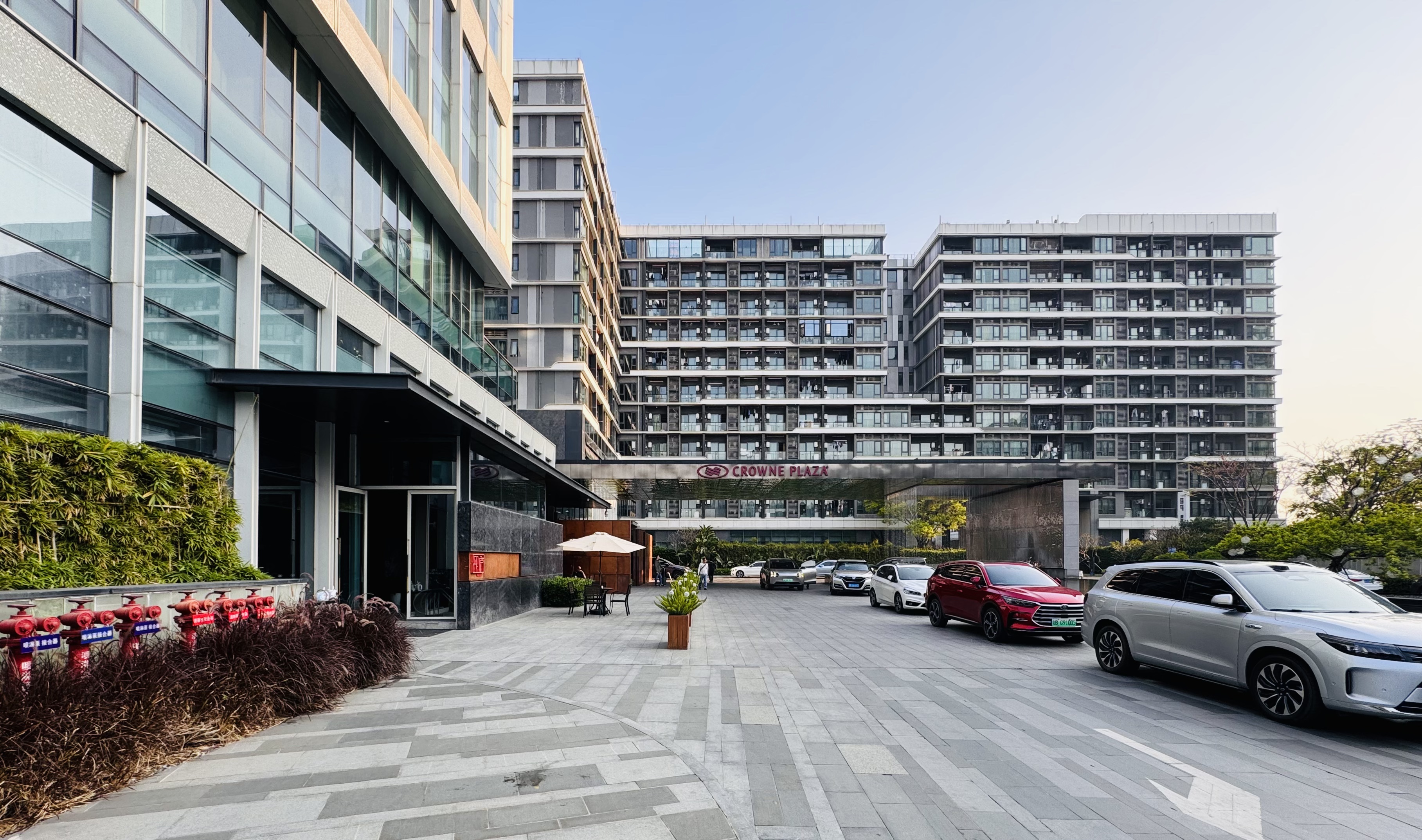 •ʱ|ڹչĻʹڼվƵ(Crowne Plaza Shenzhen WECC)ס