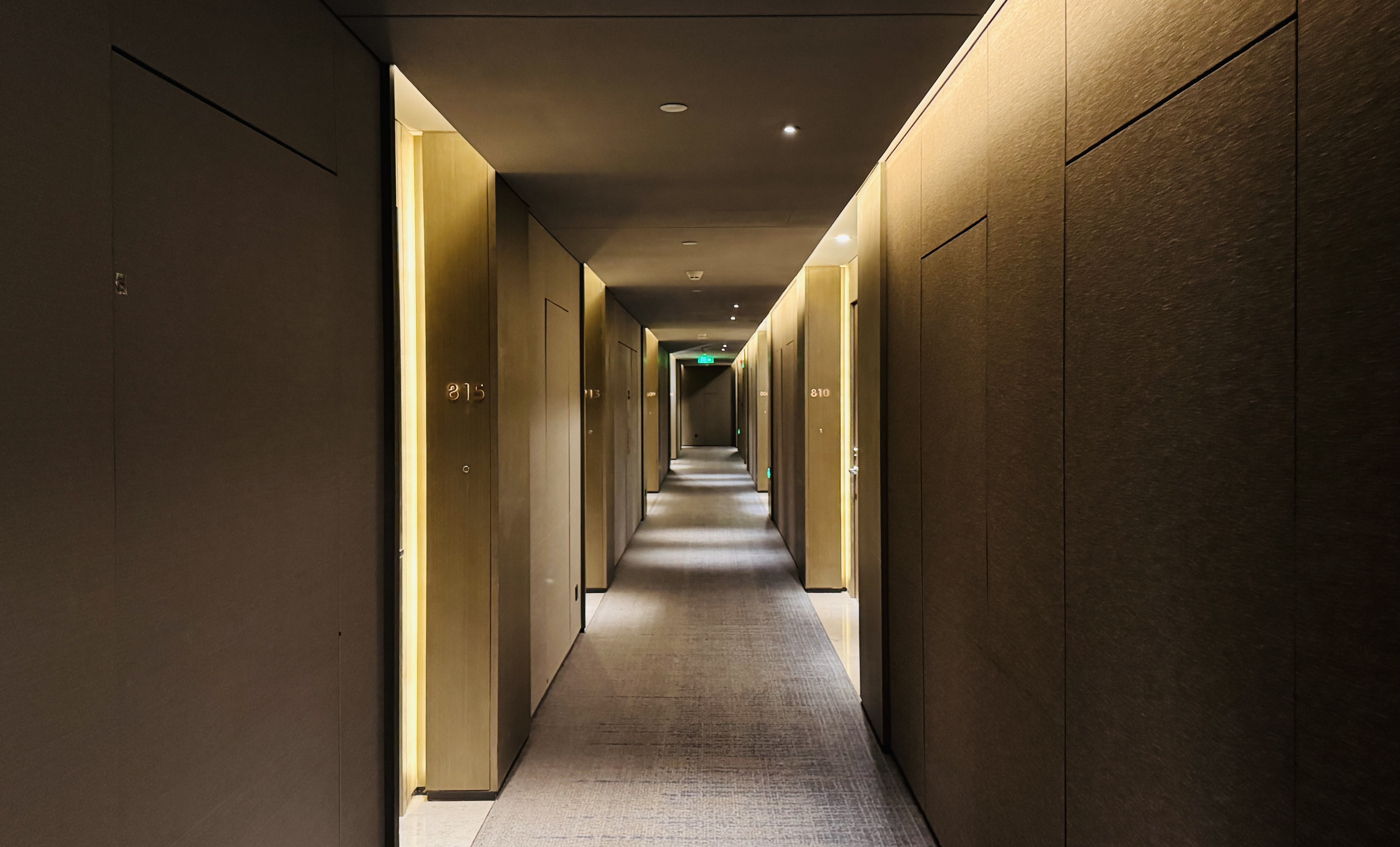 •ʱ|ڹչĻʹڼվƵ(Crowne Plaza Shenzhen WECC)ס