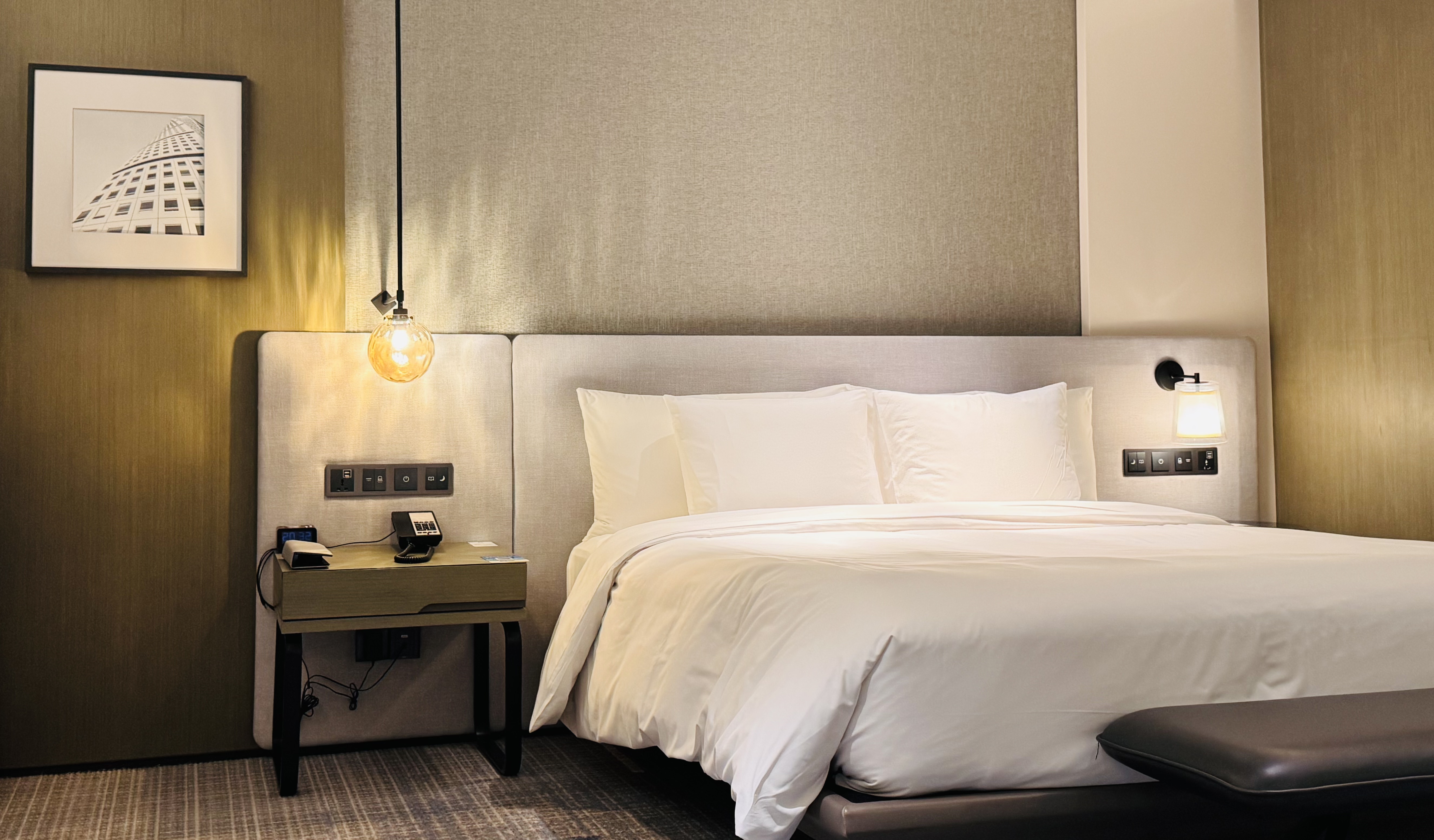 •ʱ|ڹչĻʹڼվƵ(Crowne Plaza Shenzhen WECC)ס