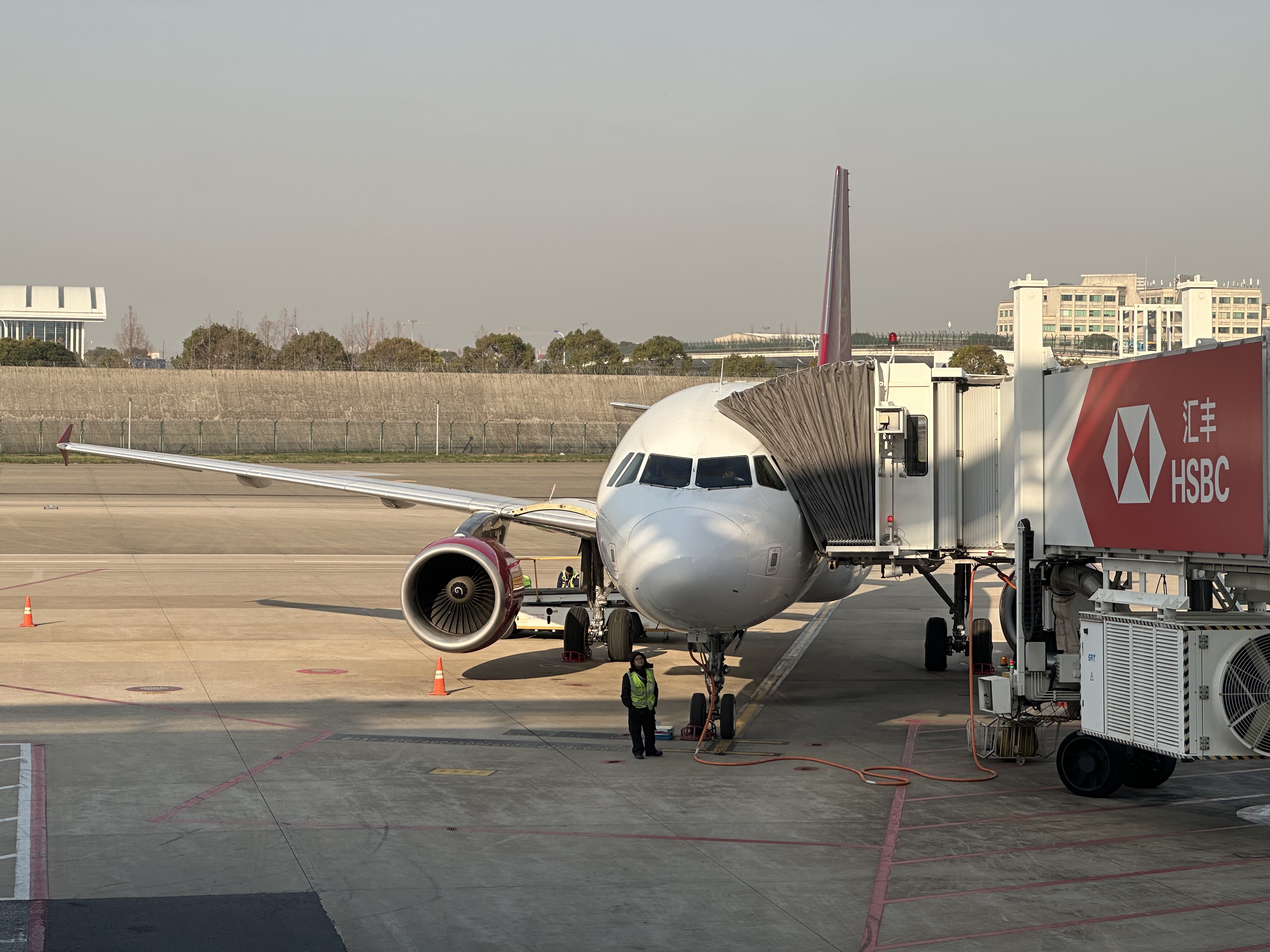 ӣ 人С-HO1145(PVG-WUH)
