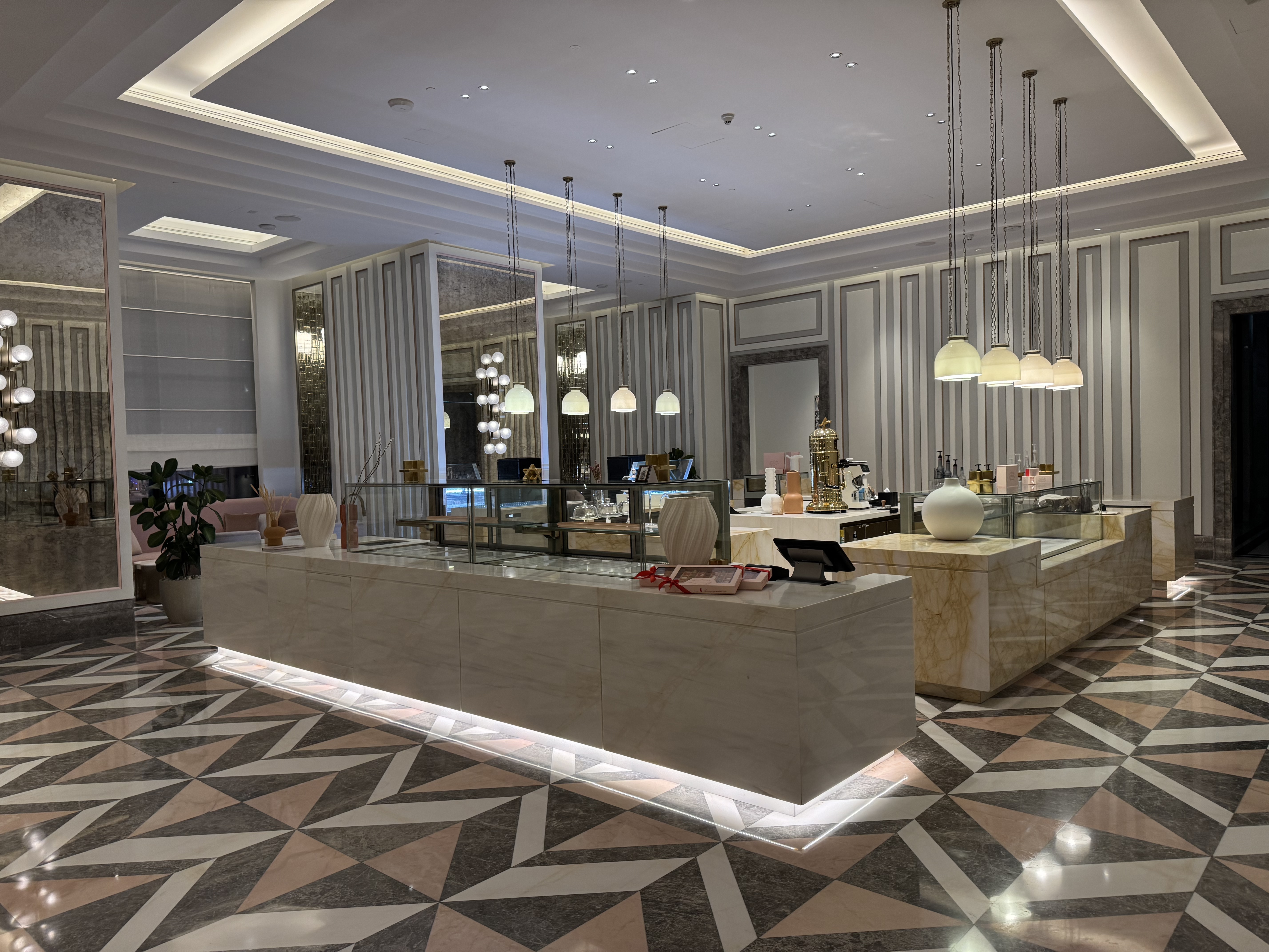 ¾ŦԼ䣬ϸǿ廪 ׷Waldorf Astoria Doha West Bay